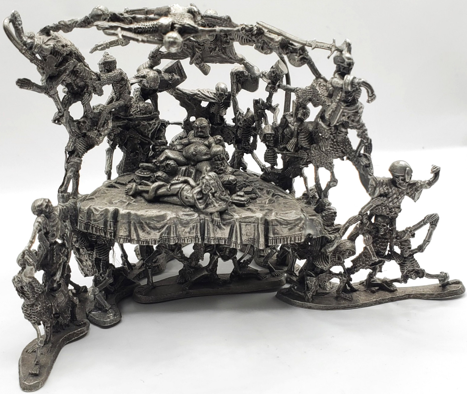 1987 RAL PARTHA PEWTER DUNGEONS & DRAGONS NECROMANCERS THRONE OF BONES 3\
