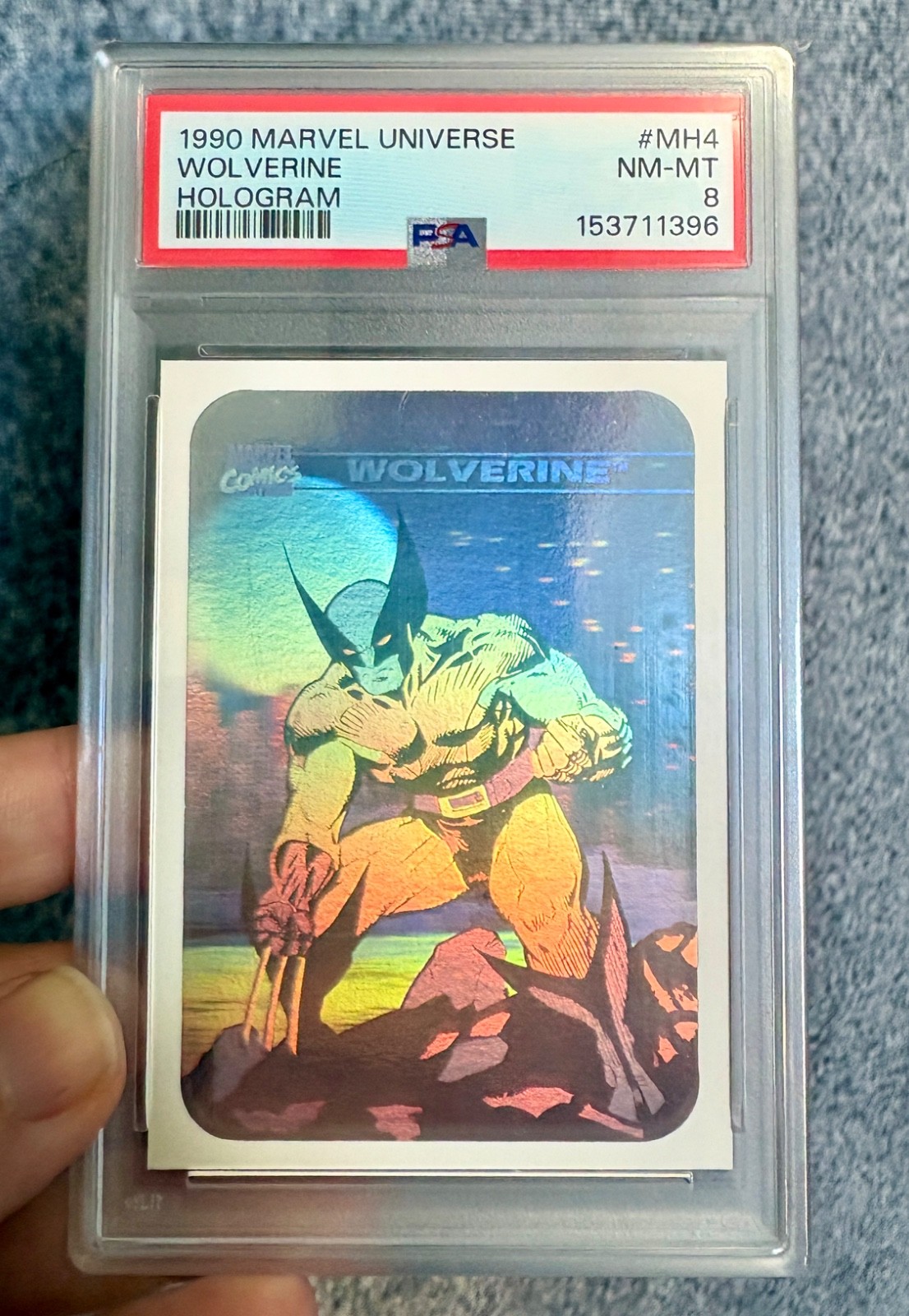 '90 Marvel Universe series 1 Wolverine HOLOGRAM PSA 8 - near perfect centering