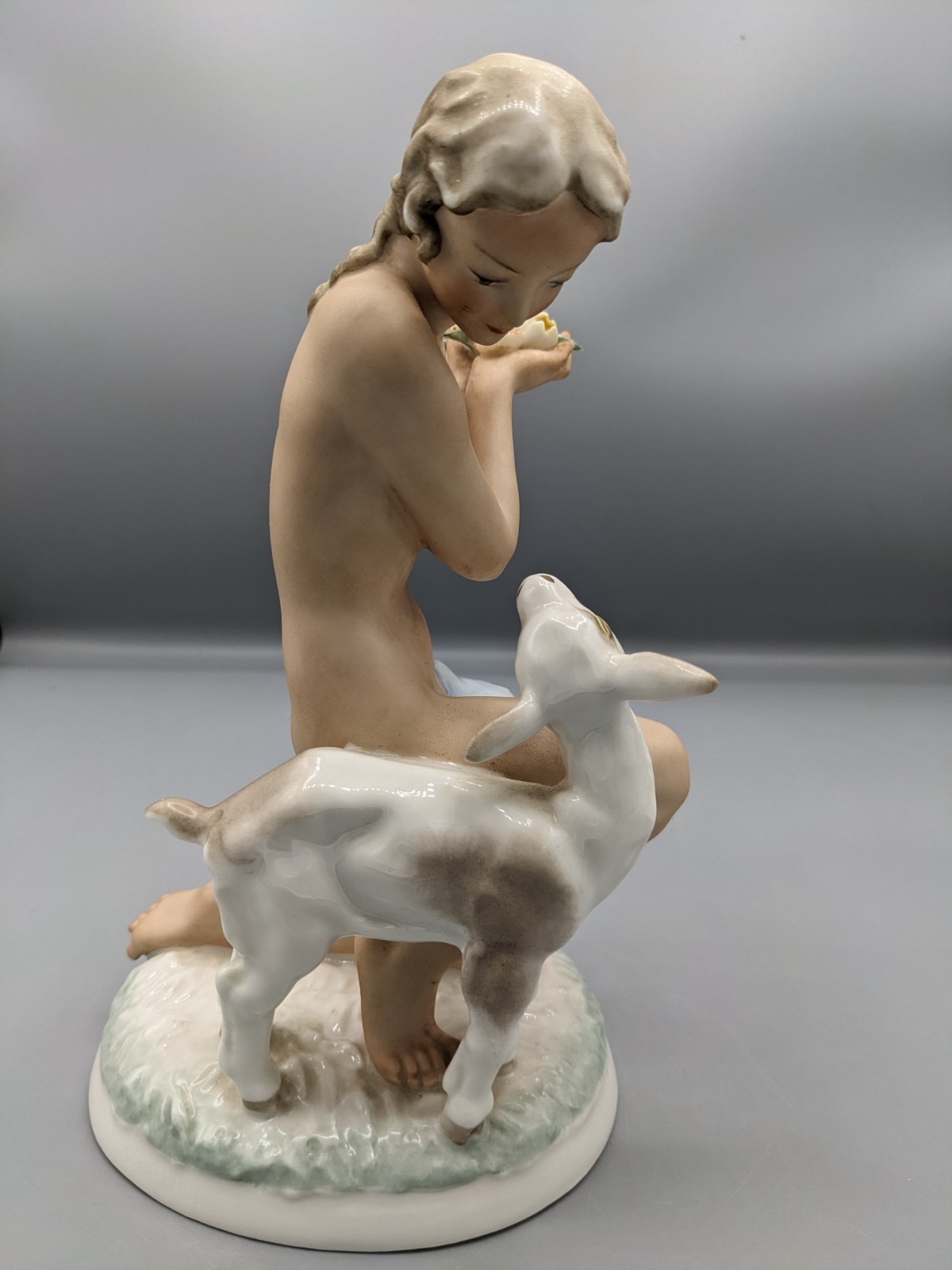 Large 1935s German Hutschenreuther Porcelain Figurine Girl with a Kid 8.5