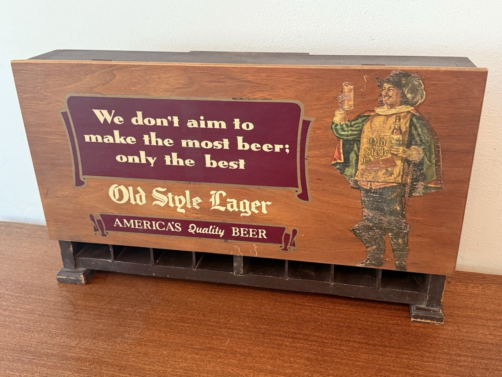 1940s HEILMAN’S OLD STYLE LAGER BEER Cigarette Back Bar Dispenser SIGN Rare
