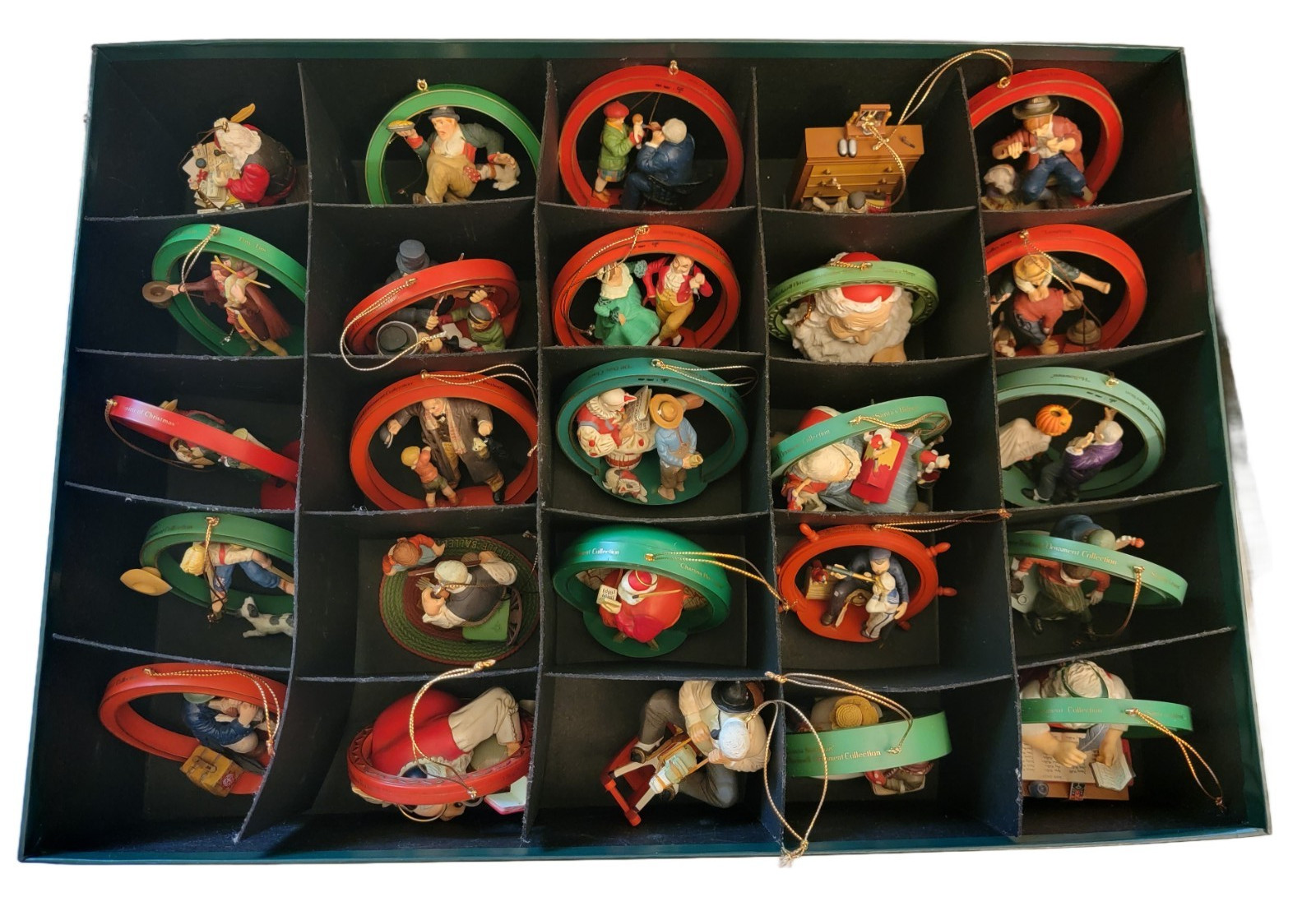 25 VTG Norman Rockwell Merry Christmas Ornament Collection Danbury Mint w/COA