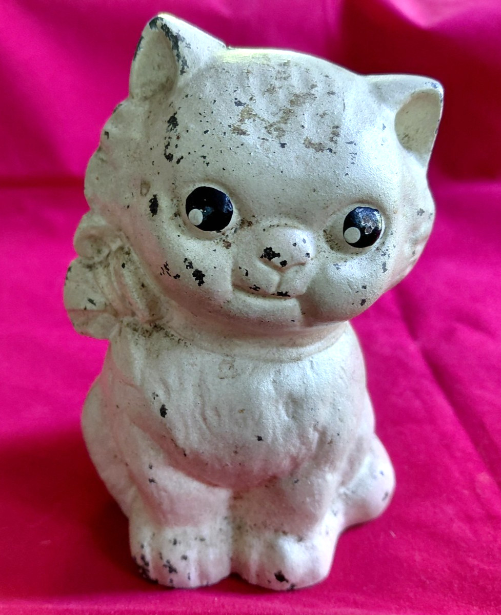 Vintage/Antique Hubley? Cast Iron White Cat Still Bank - Original Paint