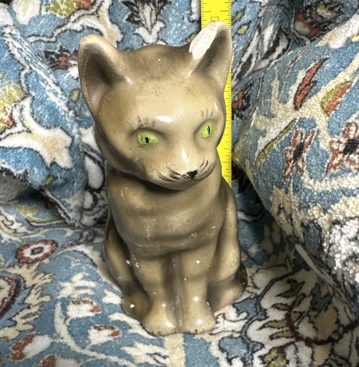 Vintage Small Chalkware Cat Figurine Carnival Prize USA approx 4.5” tall