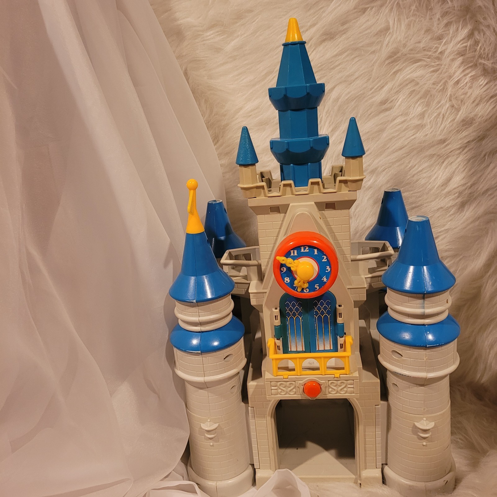 Vintage 1987 Lil Playmates Disney Magic Kingdom Castle Missing Pieces No Figures
