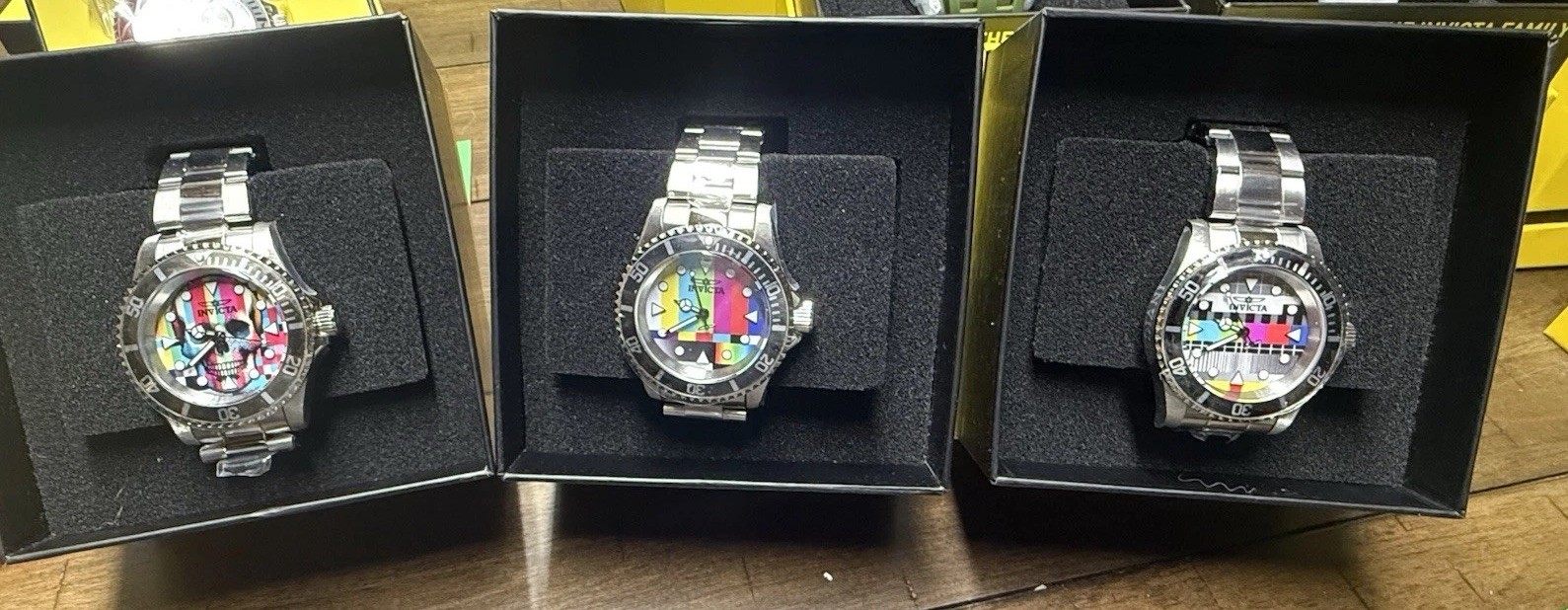 Invicta Pop Art Limited Edition 3 Watch Set 40mm Case Size. All 3 Watches Invicta Pop Art Limited Edition 3 Watch Set 40mm Case Size. All 3 Watches