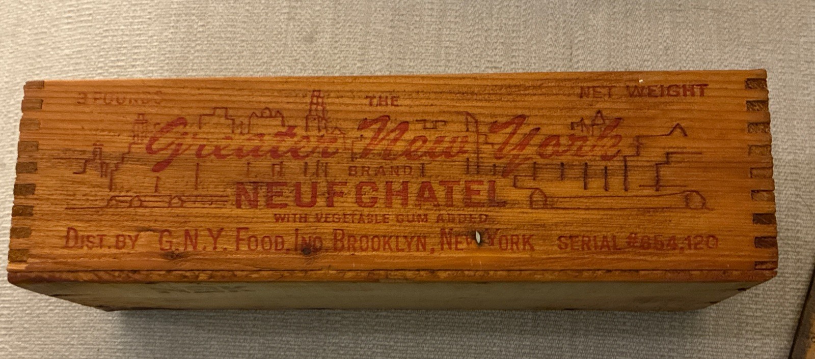 Vintage Greater New York Neufchatel Cheese Wood Crate Brooklyn NY Skyline
