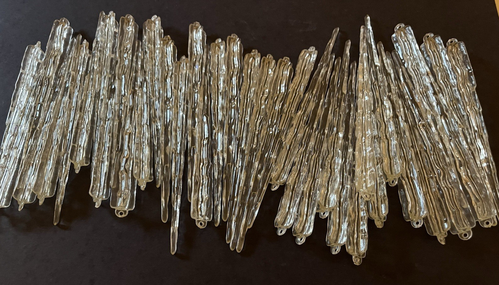 Vintage Retro Christmas Plastic Icicles Tree Ornaments 40 Pieces 4.5” Vintage Retro Christmas Plastic Icicles Tree Ornaments 40 Pieces 4.5”
