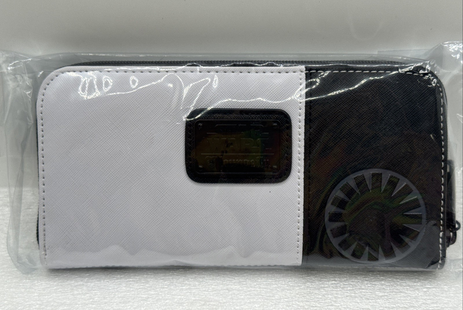 Loungefly Star Wars First Order Stormtrooper Executioner Zip Around Wallet 2017