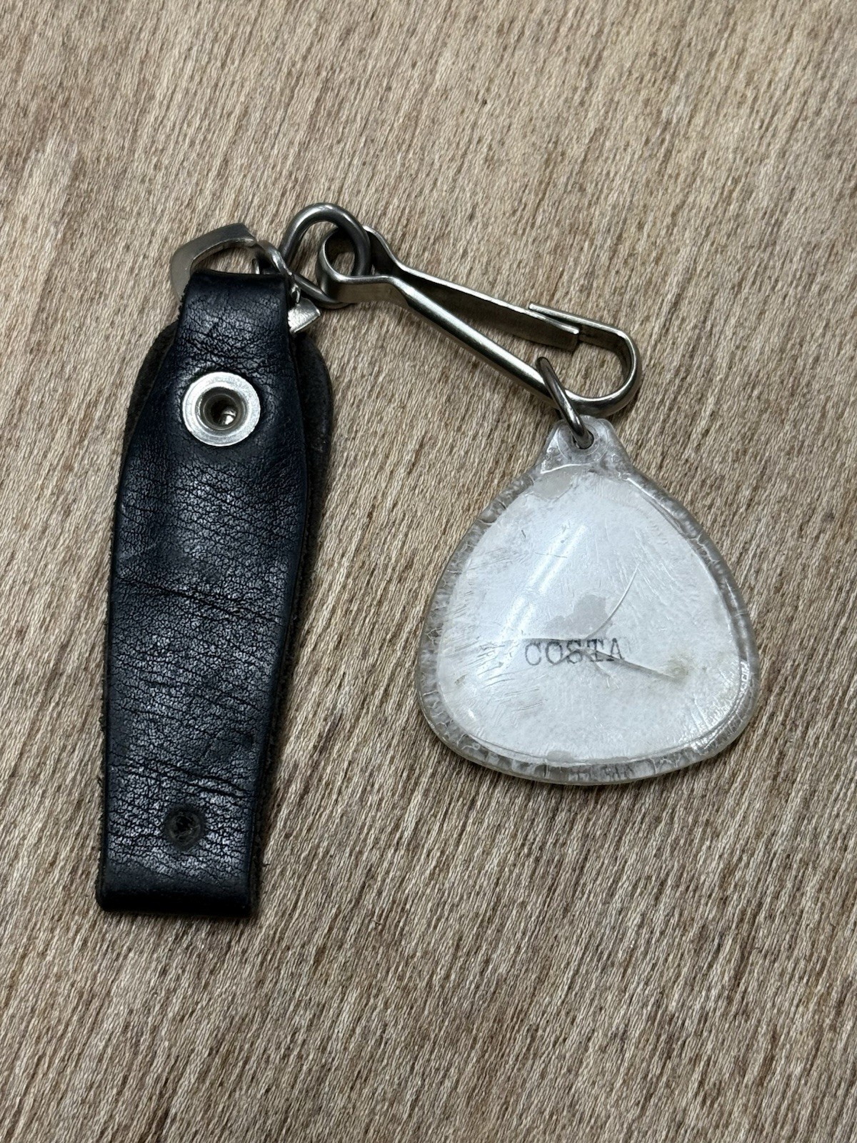 Vtg Costa Del Mar Leather Key Fob Carabiner Keychain Engraved Tag Fishing Vtg Costa Del Mar Leather Key Fob Carabiner Keychain Engraved Tag Fishing
