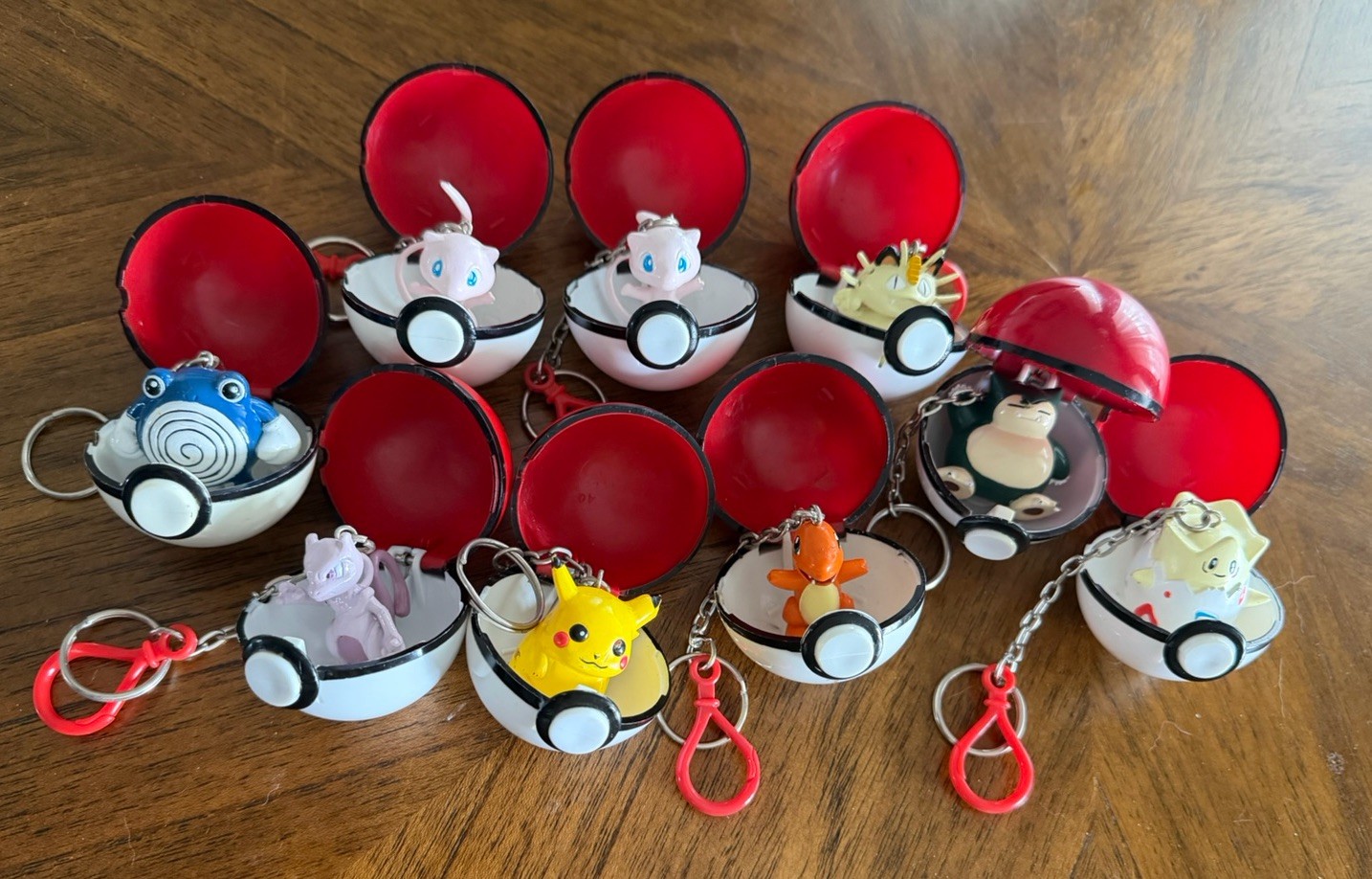 9 Pokemon Pokeball Keychain Lot Nintendo Vintage 1999 Mew snorlax mewtwo Pikachu