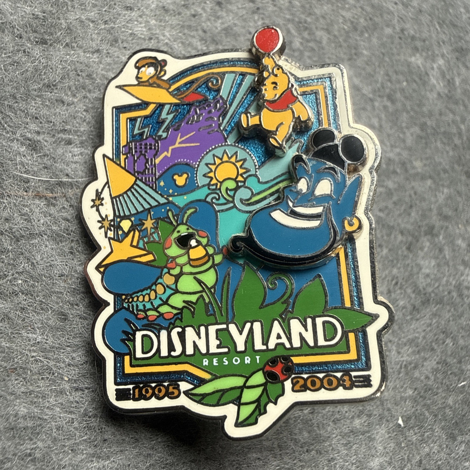 DISNEYLAND Diamond 60 Decades Collection 1995-2004 Pin LE 3000 Pooh Genie Abu