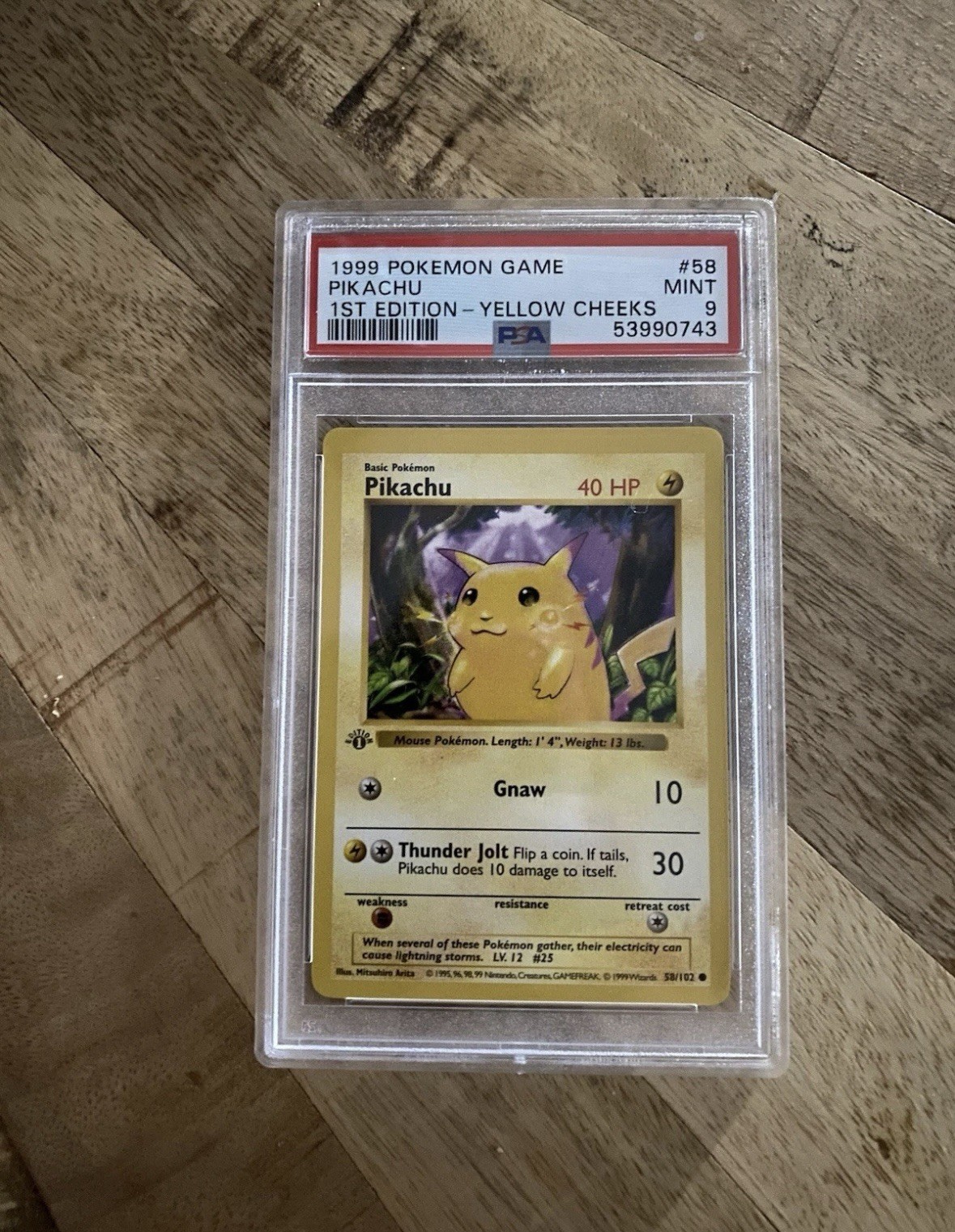 1999 POKEMON BASE SET SHADOWLESS PIKACHU 1ST EDITION - YELLOW CHEEKS #58 PSA 9