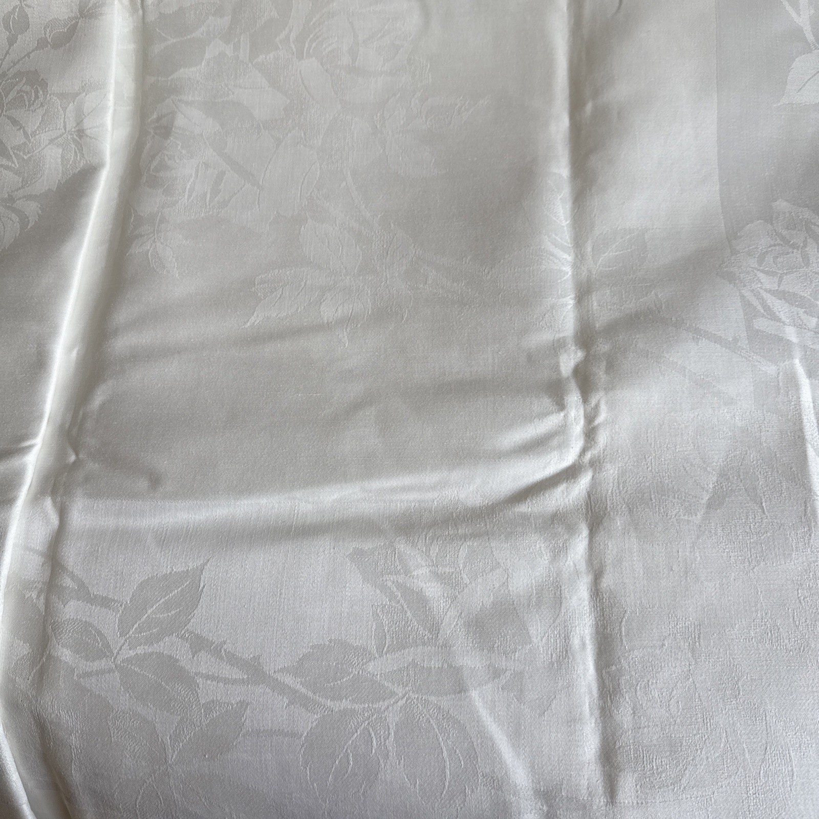 Antique UNUSED Damask Royal White Tablecloth Roses 122”L Antique UNUSED Damask Royal White Tablecloth Roses 122”L