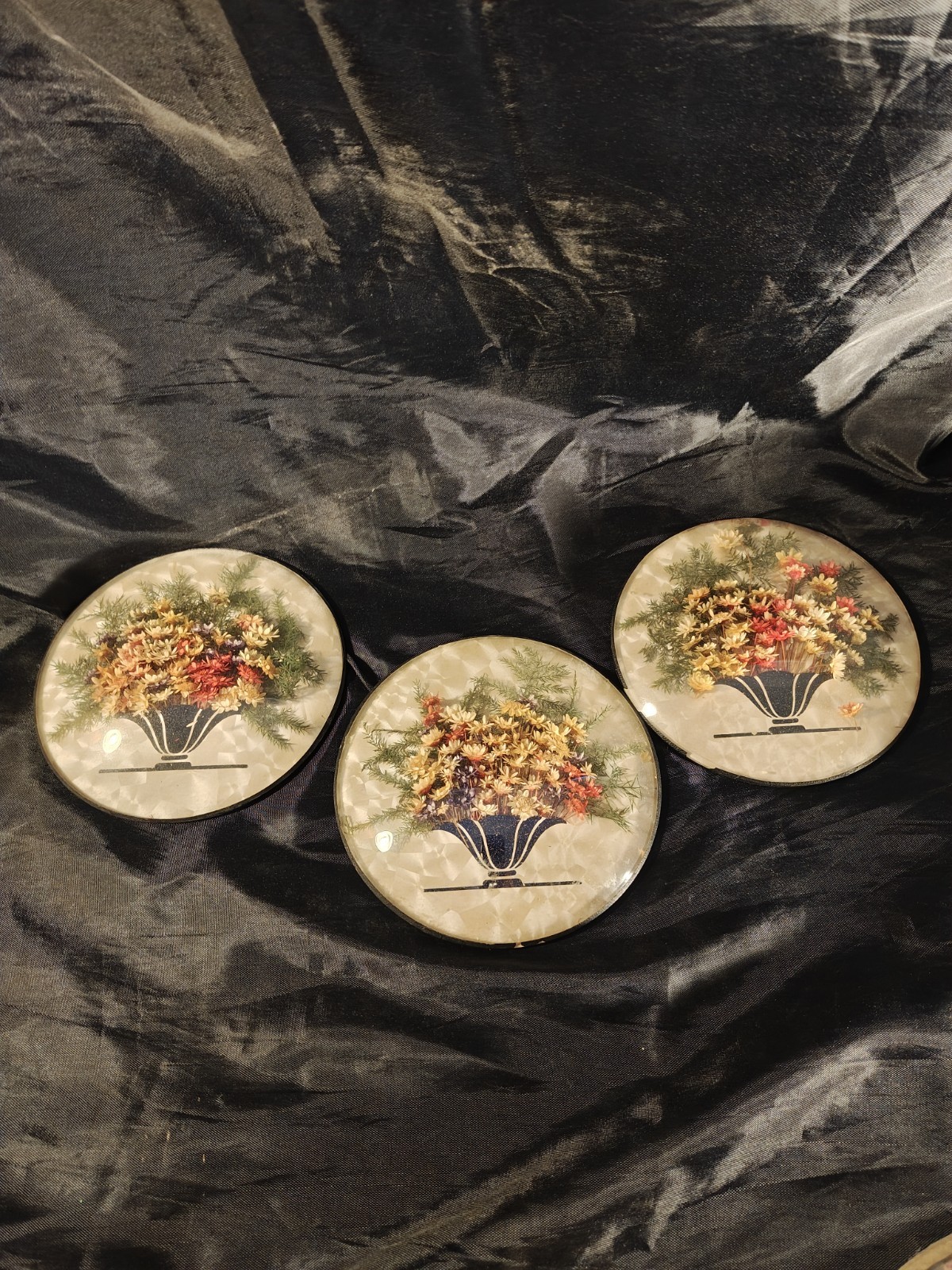 Peter Watson’s Studio Vintage set of 3 Dried Flowers Under Bubble Glass #2DS Peter Watson’s Studio Vintage set of 3 Dried Flowers Under Bubble Glass #2DS