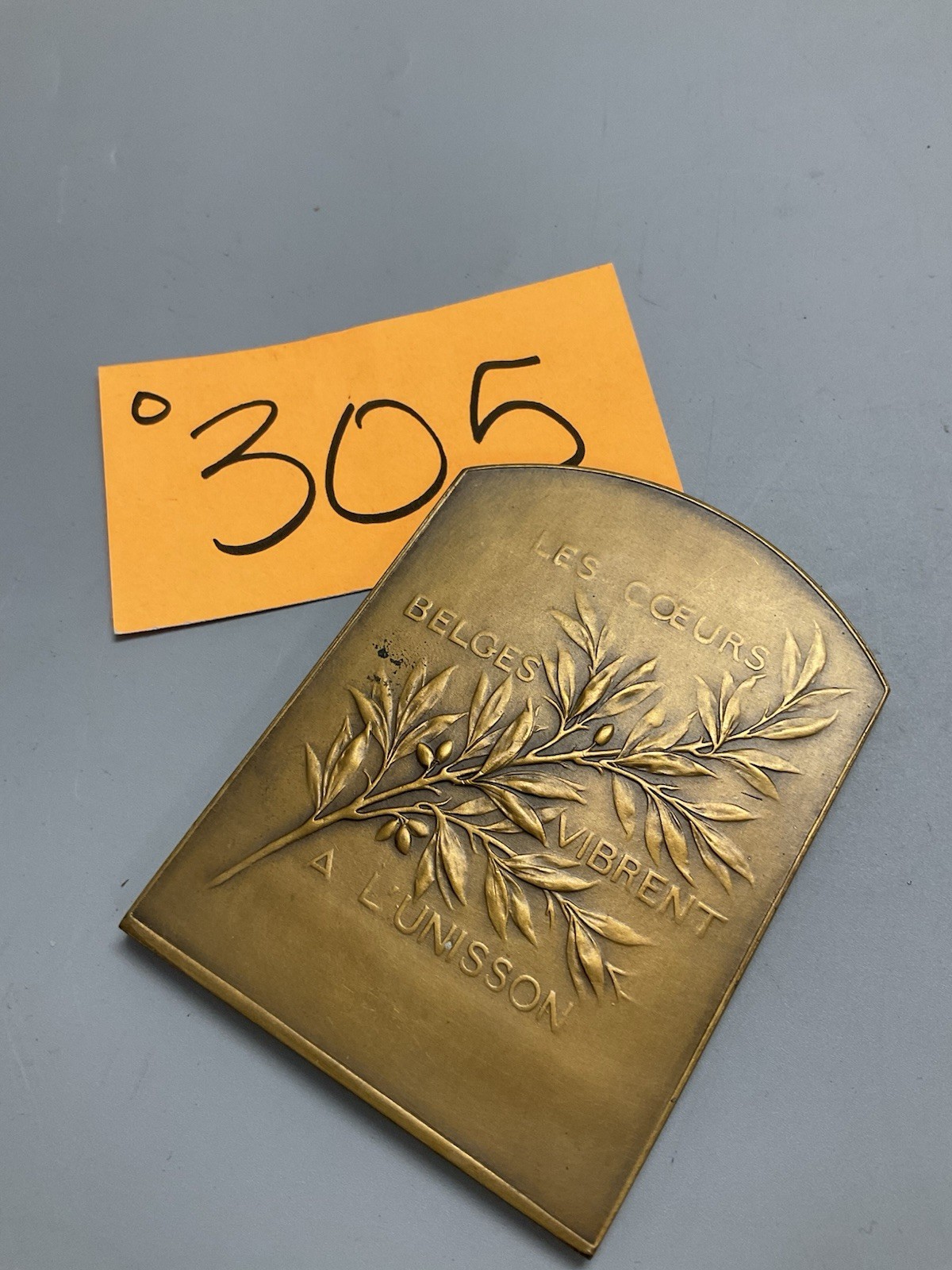 WWl Belgian Brass/Bronze Plaque Belgian Hearts o305 WWl Belgian Brass/Bronze Plaque Belgian Hearts o305
