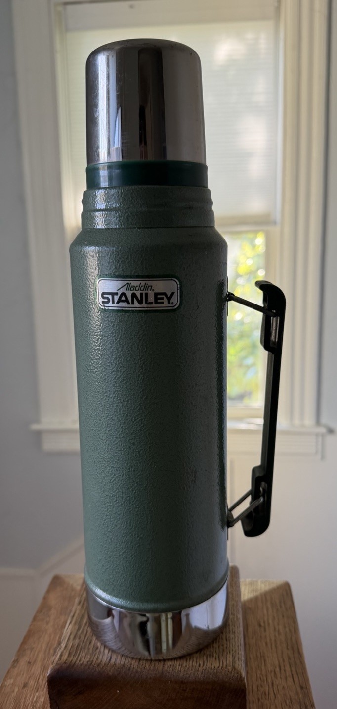 Vintage Aladdin Stanley Thermos A 944DH Qt USA Vintage Aladdin Stanley Thermos A 944DH Qt USA