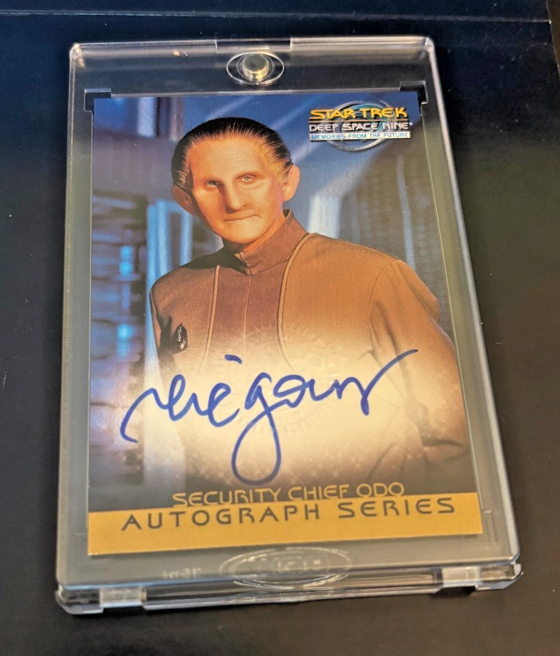 1999 SKYBOX STAR TREK DS9 RENE AUBERJONOIS AS ODO SIGNED CARD A5 1ST EVER AUTO