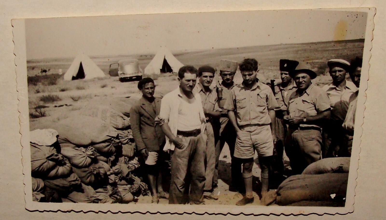 Photo Palestine Jewish 1936 Israel Kibbutz Nir David Establishment Police Notrim Photo Palestine Jewish 1936 Israel Kibbutz Nir David Establishment Police Notrim