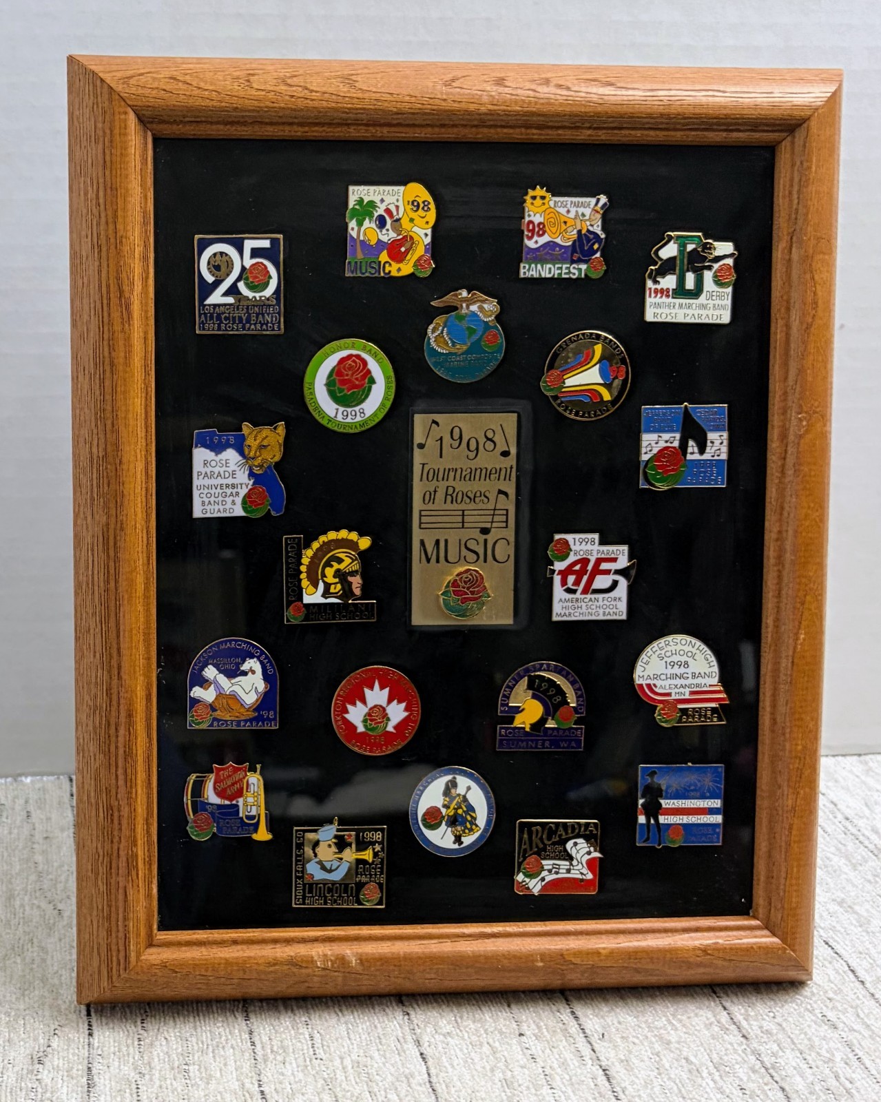 Lot of 20 Framed Rose Parade Pins 1998 Tournament of Roses Lot of 20 Framed Rose Parade Pins 1998 Tournament of Roses