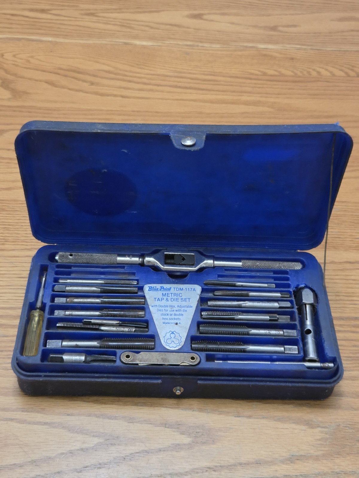 Vintage Blue-Point TDM-117A Metric Tap & Die Set Double Hex Snap-on *Read*
