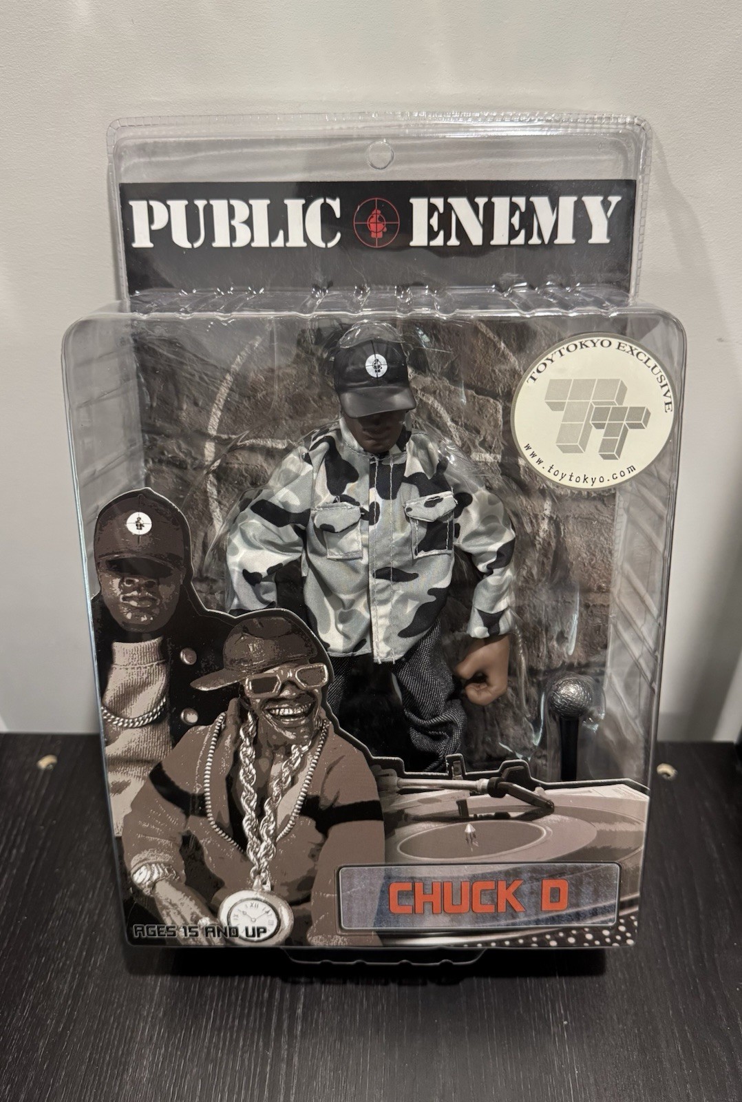 Mezco Public Enemy CHUCK D Figure Toy Tokyo Exclusive 2006 Mezco Public Enemy CHUCK D Figure Toy Tokyo Exclusive 2006