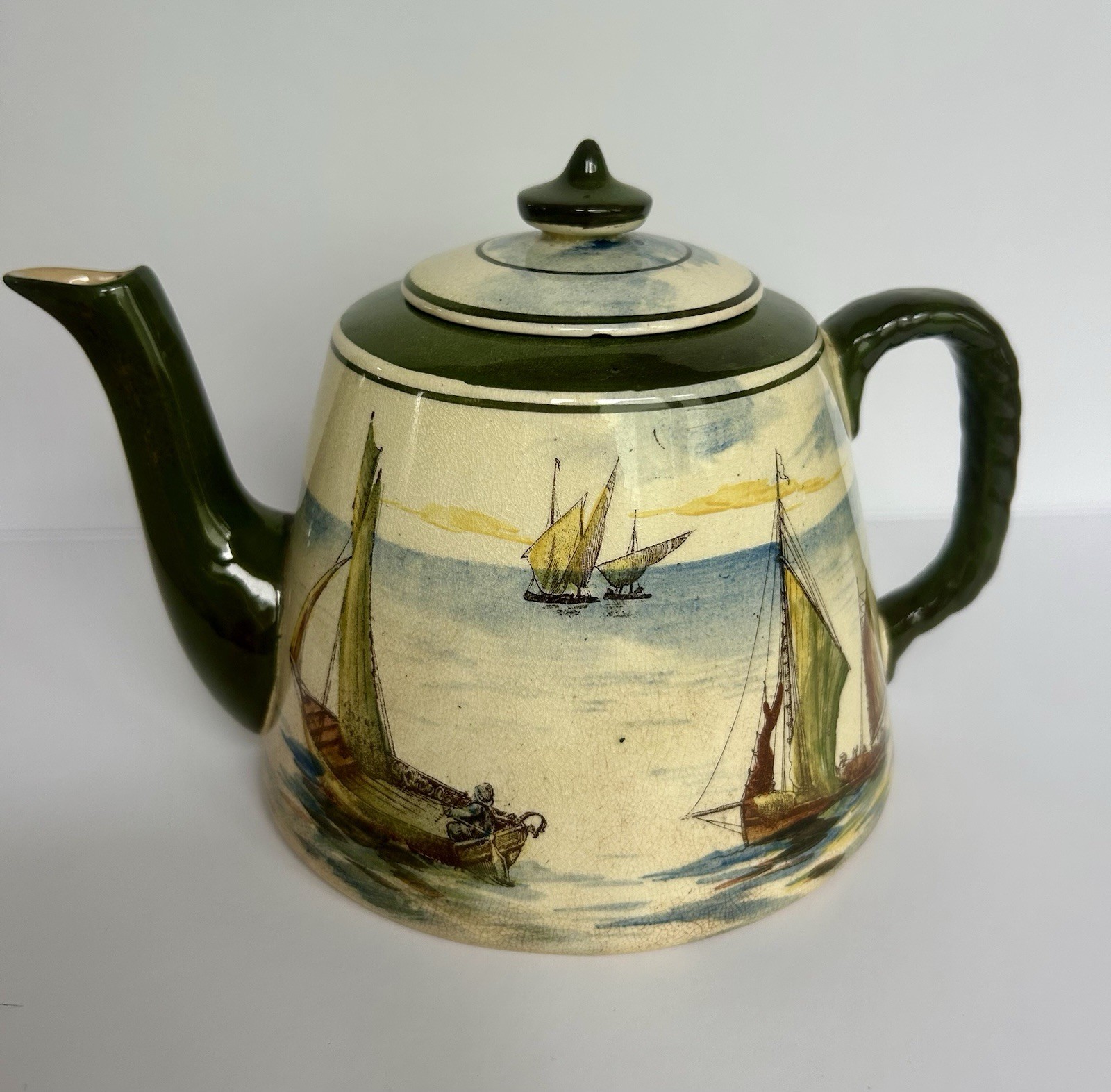 Vintage Royal Daulton D2000 Series Ware Teapot 