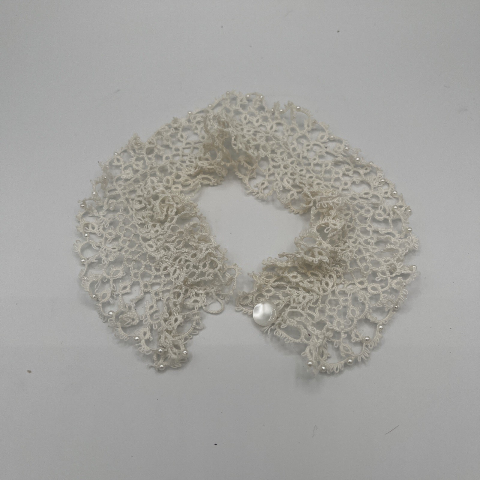 Antique Hand Tatted Lace Collar Victorian Edward Style Scallop Trim Costume