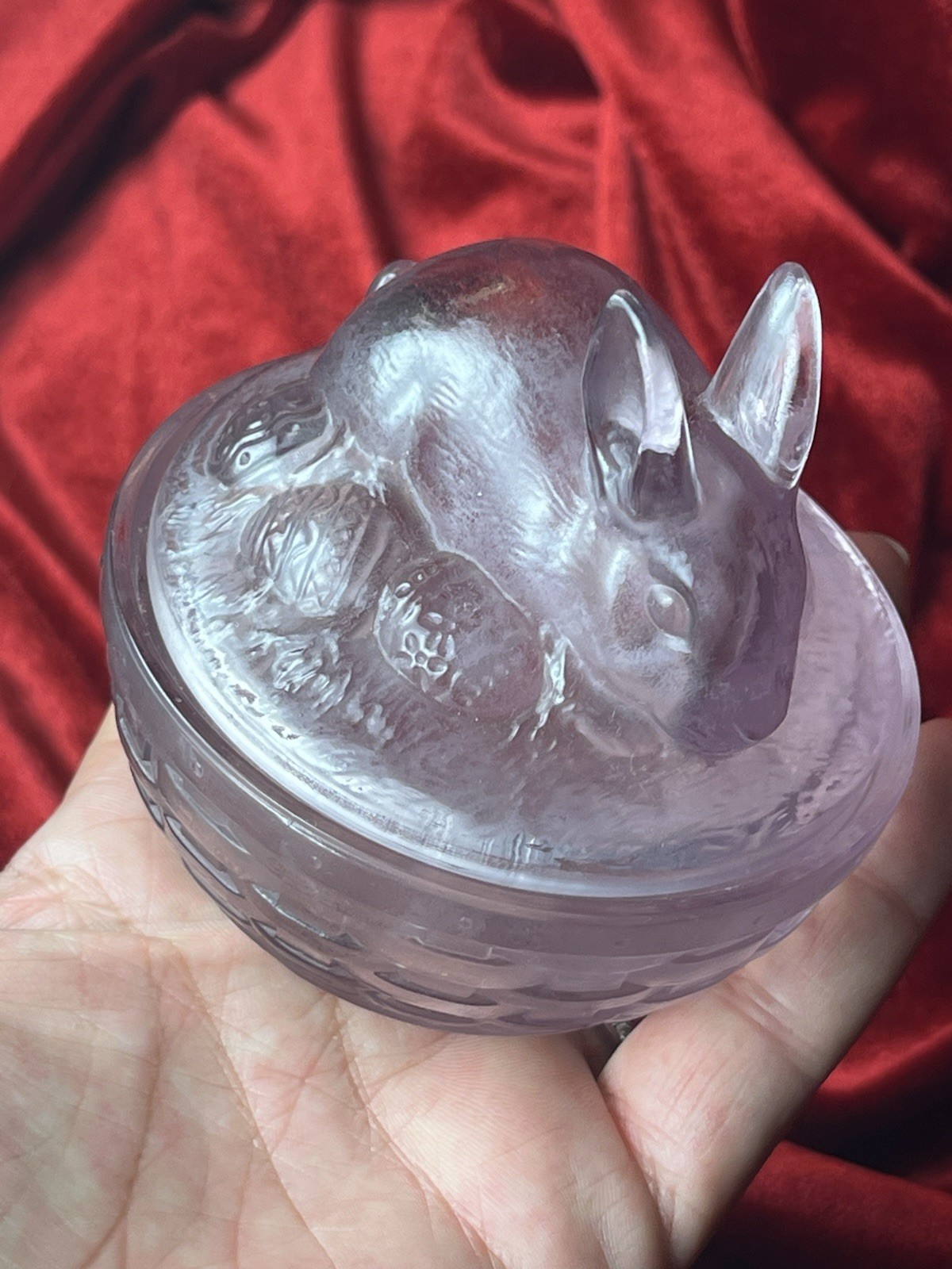 Easter Bunny On Nest Basket Rabbit Covered Nest Dish Lavender Glass Longaberger Easter Bunny On Nest Basket Rabbit Covered Nest Dish Lavender Glass Longaberger