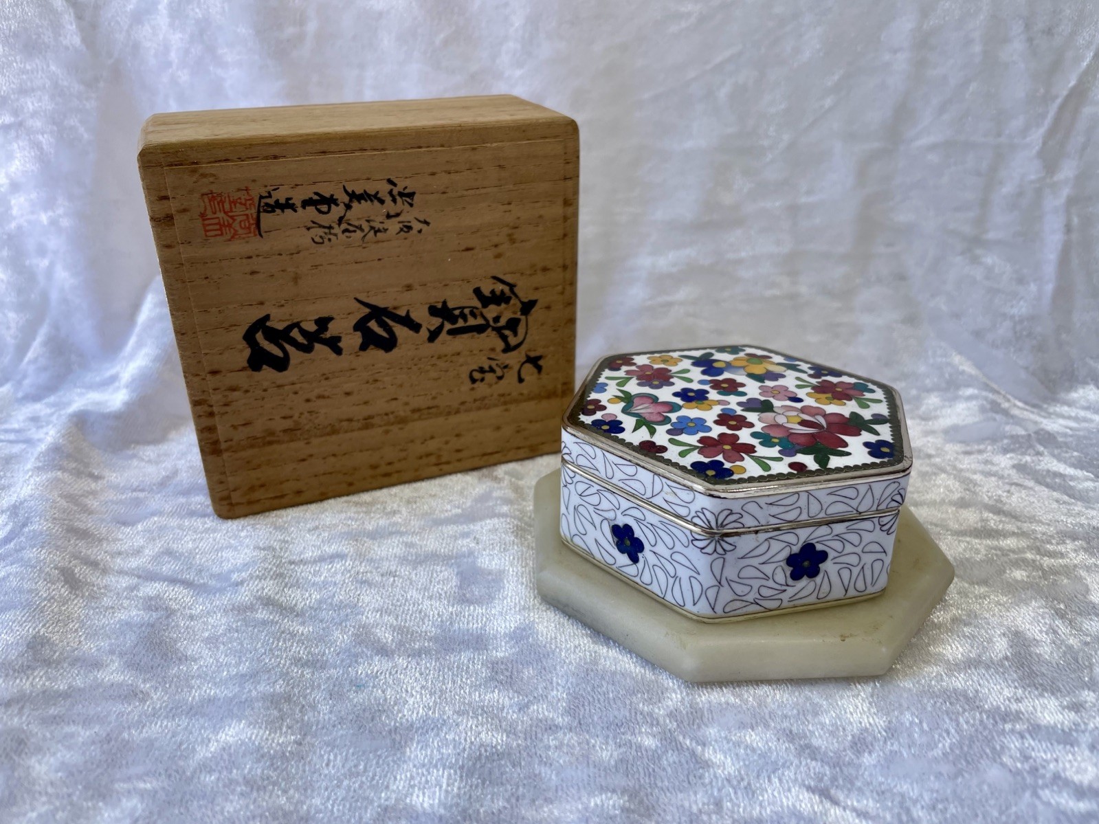 Jewelry Box Vintage Japanese Inaba Cloisonne Enamel Floral Trinket Jewelry Box Jewelry Box Vintage Japanese Inaba Cloisonne Enamel Floral Trinket Jewelry Box