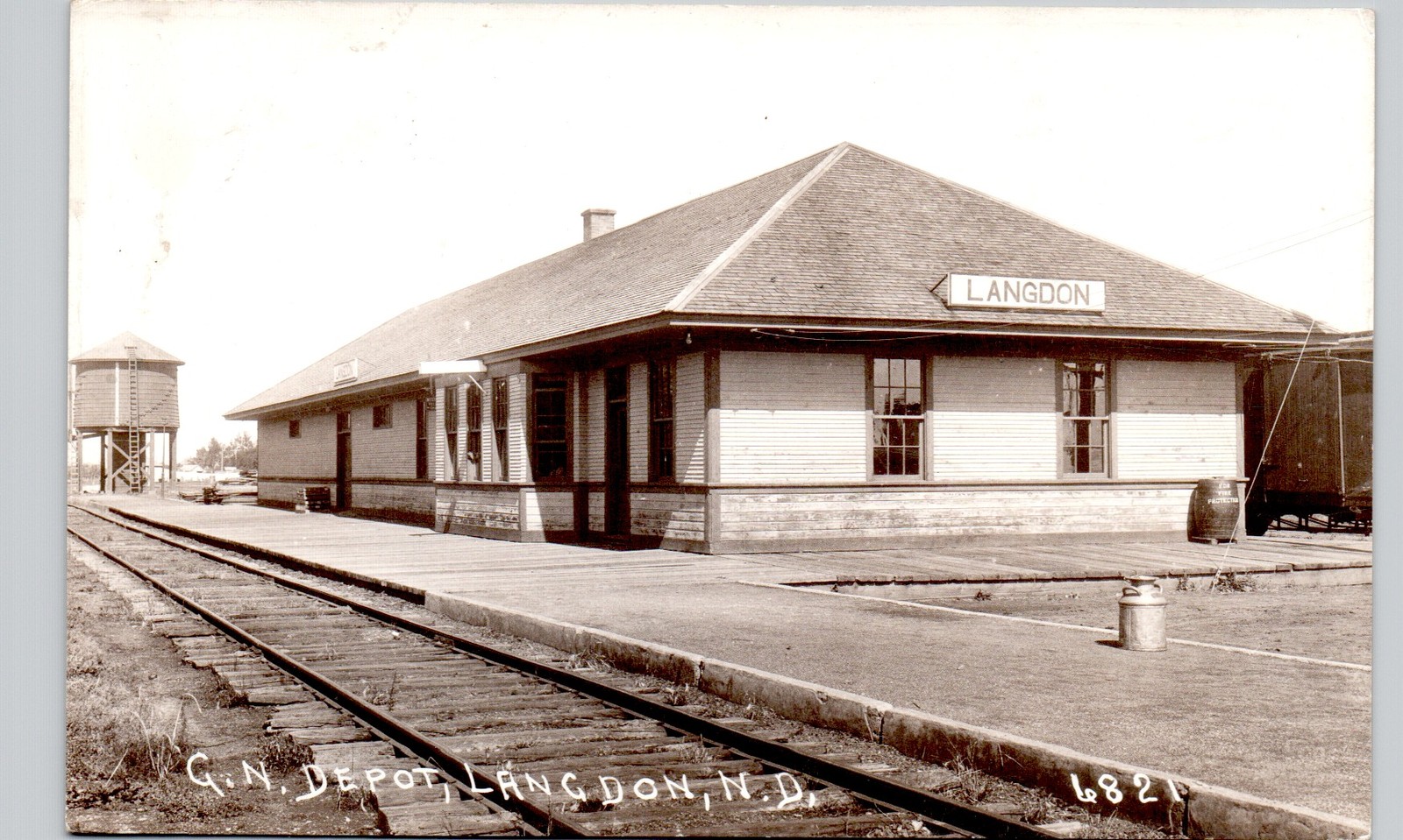 GREAT NORTHERN DEPOT langdon nd 1944 postcard north dakota real photo rppc train
