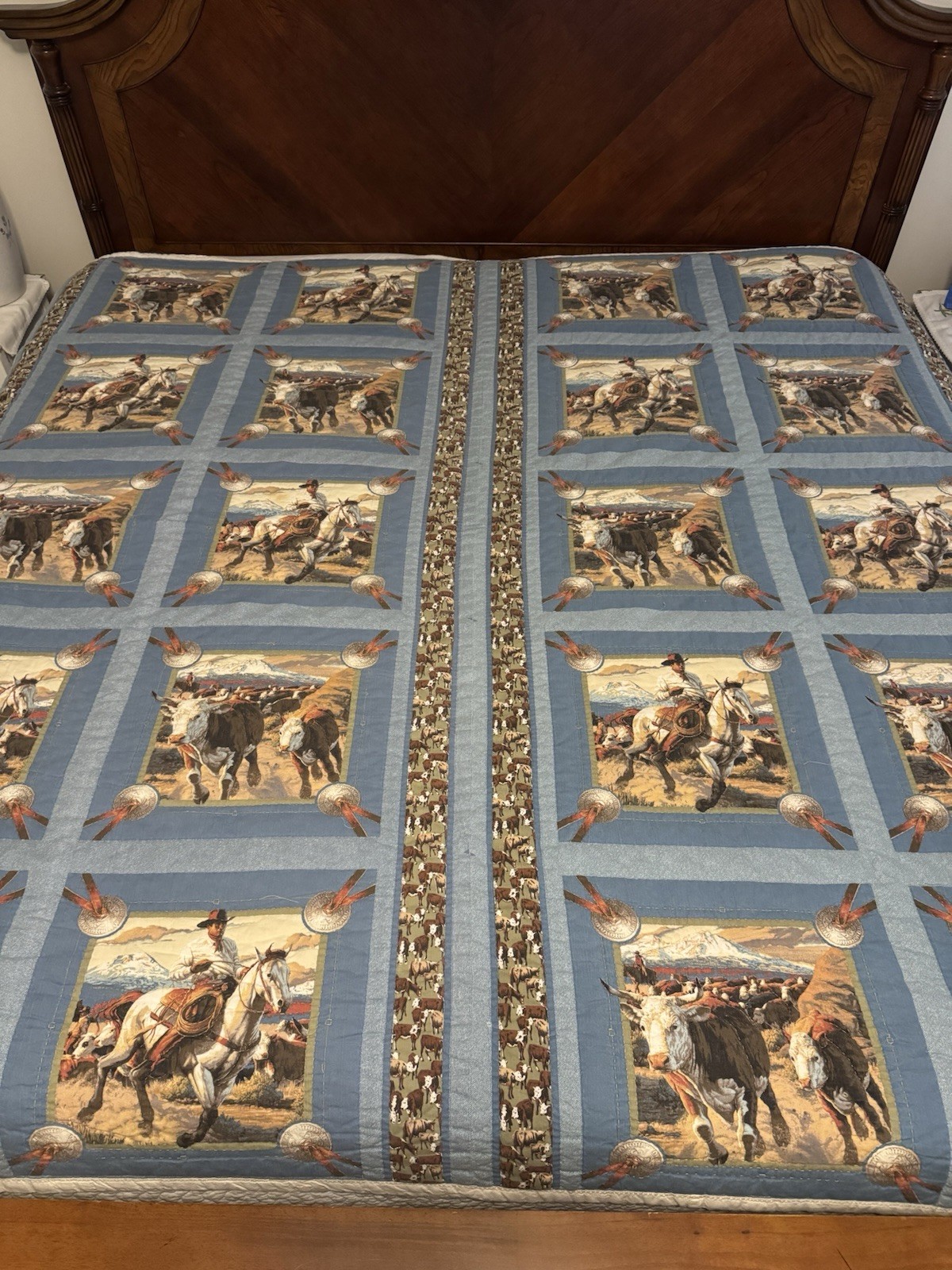 VTG Handmade Western Cowboy Quilt Full Queen Hereford Cattle Drive Fabric Panel VTG Handmade Western Cowboy Quilt Full Queen Hereford Cattle Drive Fabric Panel