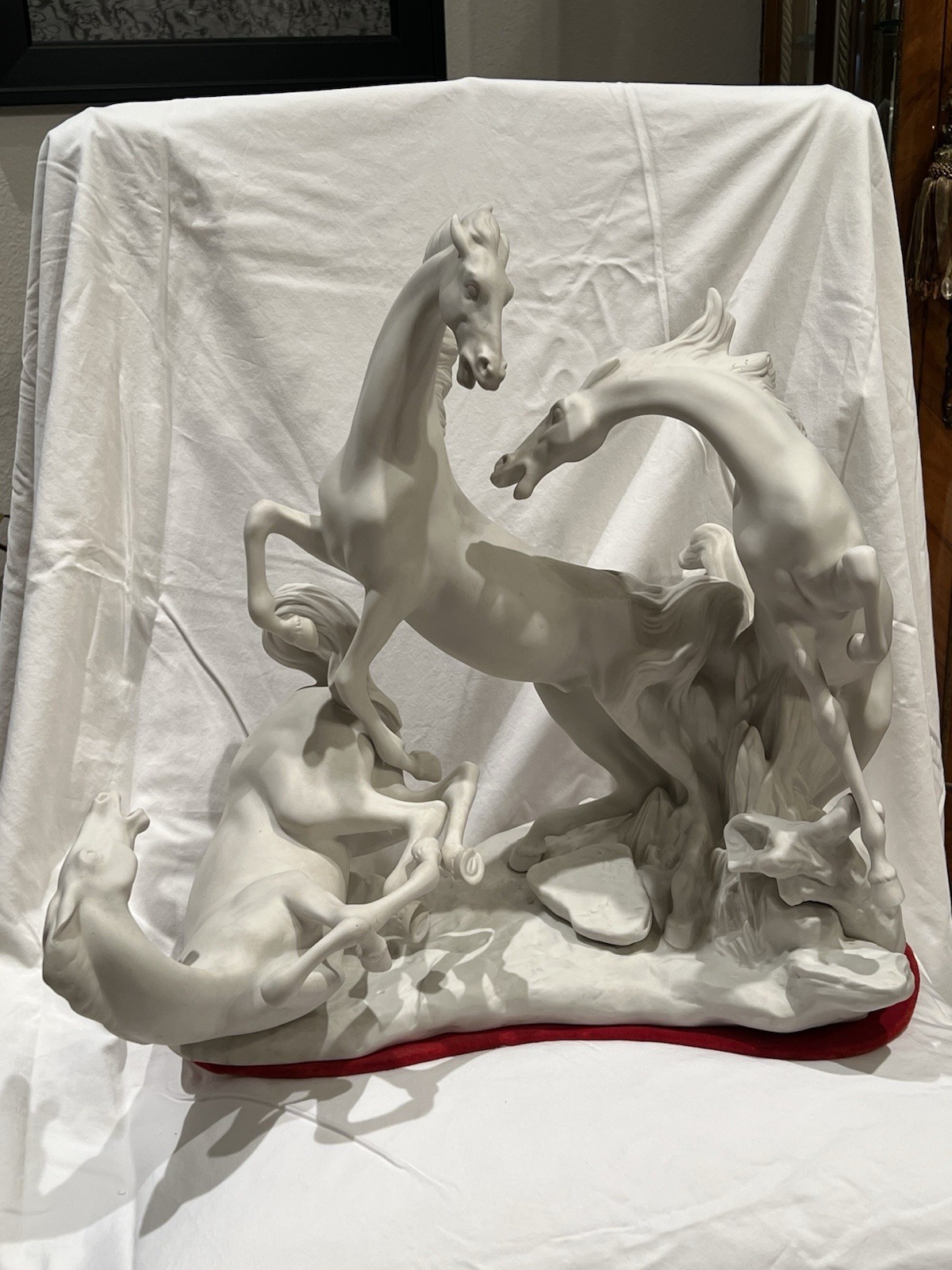 Porcelain Lladró Stallions Vintage Figurine Made In Spain 17.5 Inch Tall W/Stand