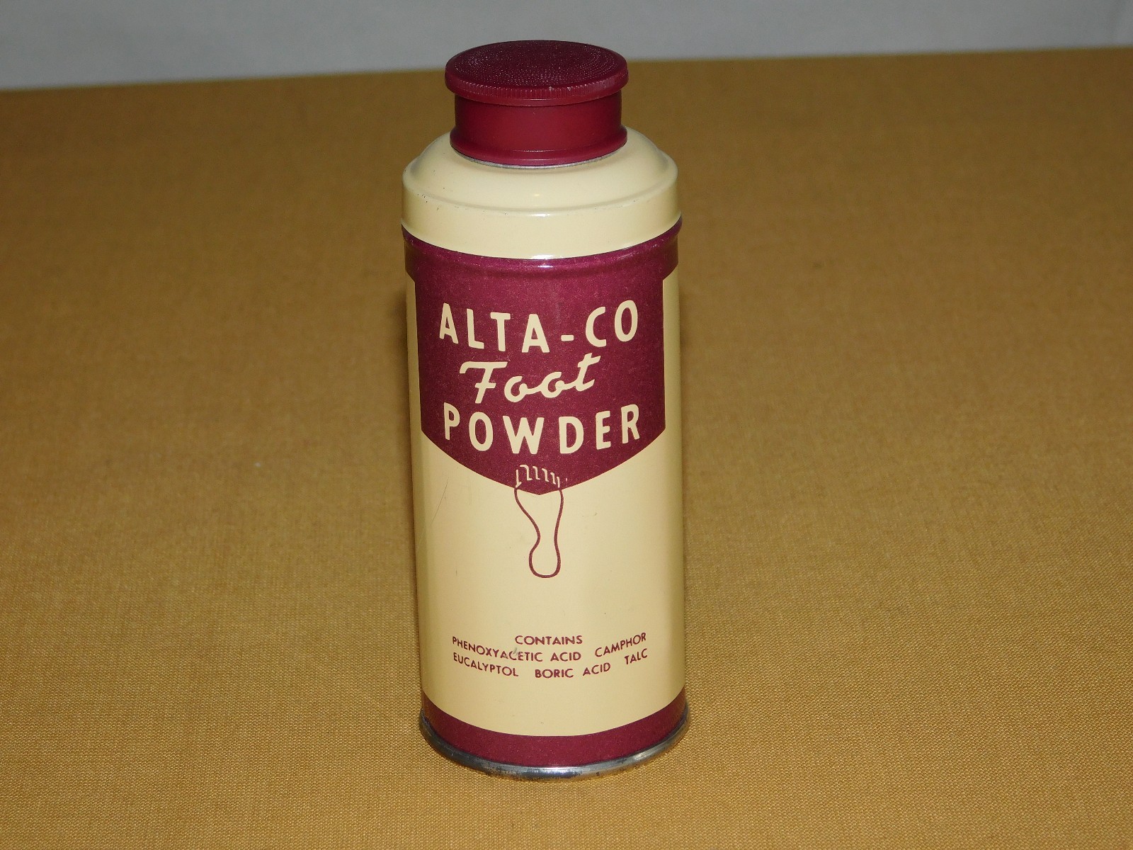 VINTAGE MADE IN USA OLD DOLGE ALTA-CO FOOT POWDER FULL 2 OZ TIN CAN UNUSED VINTAGE MADE IN USA OLD DOLGE ALTA-CO FOOT POWDER FULL 2 OZ TIN CAN UNUSED