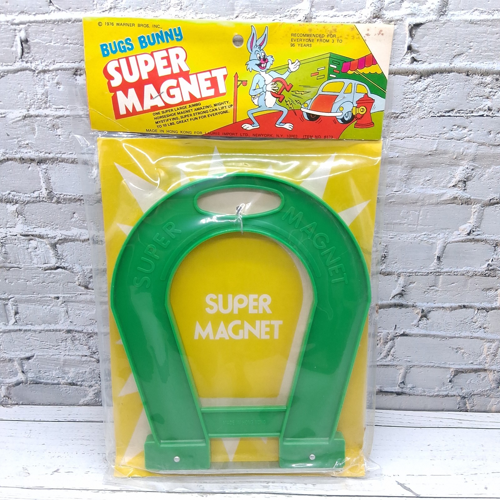 Vintage 1976 Bugs Bunny Super Magnet Green King Features Syndicate Hong Kong NOS Vintage 1976 Bugs Bunny Super Magnet Green King Features Syndicate Hong Kong NOS