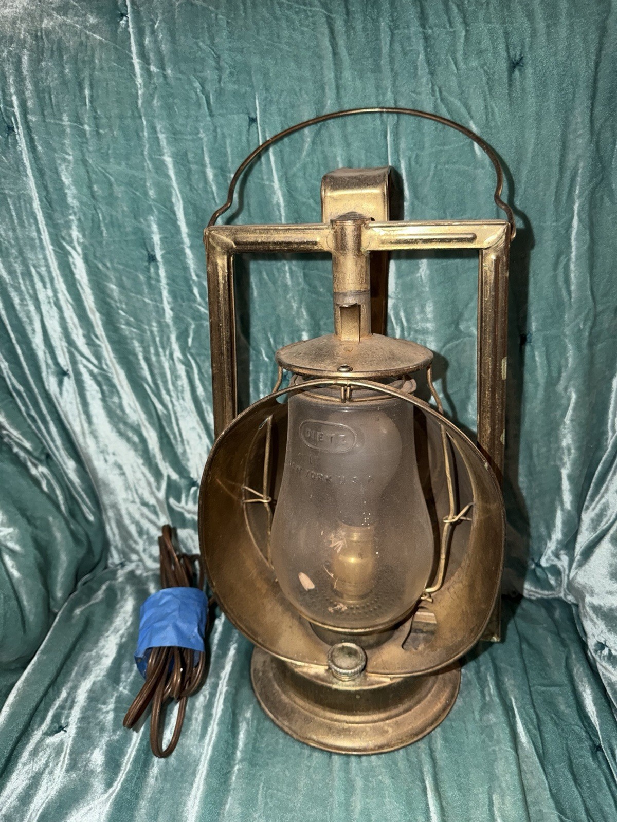 Vintage Dietz Acme Inspector Fit-All Lantern – Working