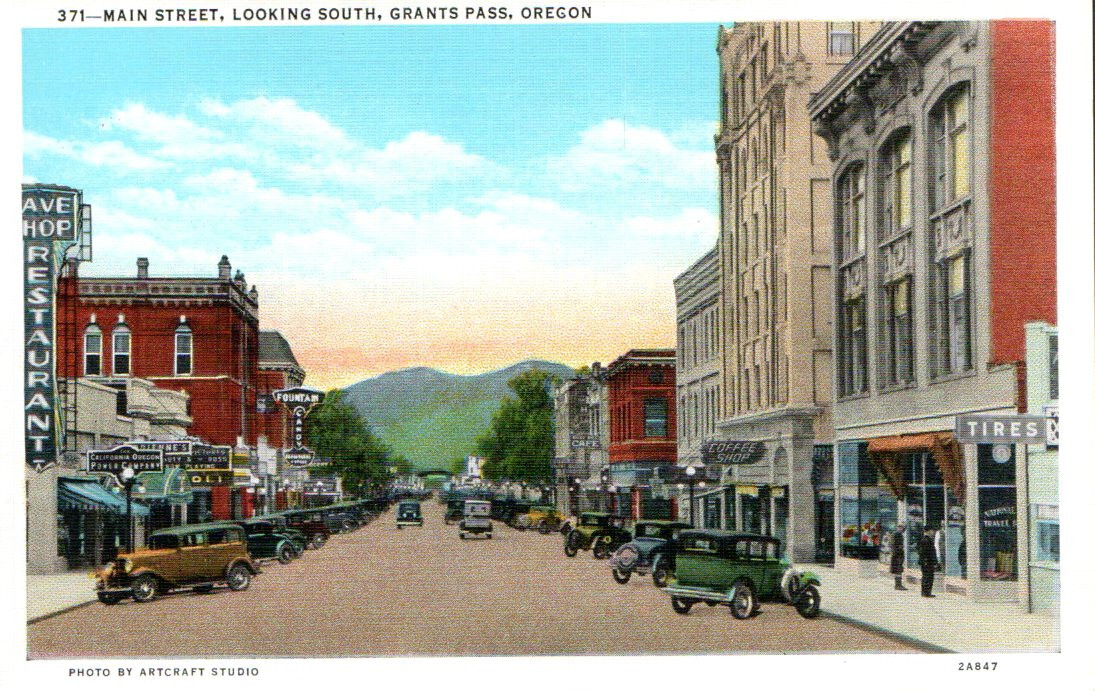 VTG 1932 PC MAIN STREET LOOKING SOUTH GRANTS PASS OR TEICH NOS MINT *