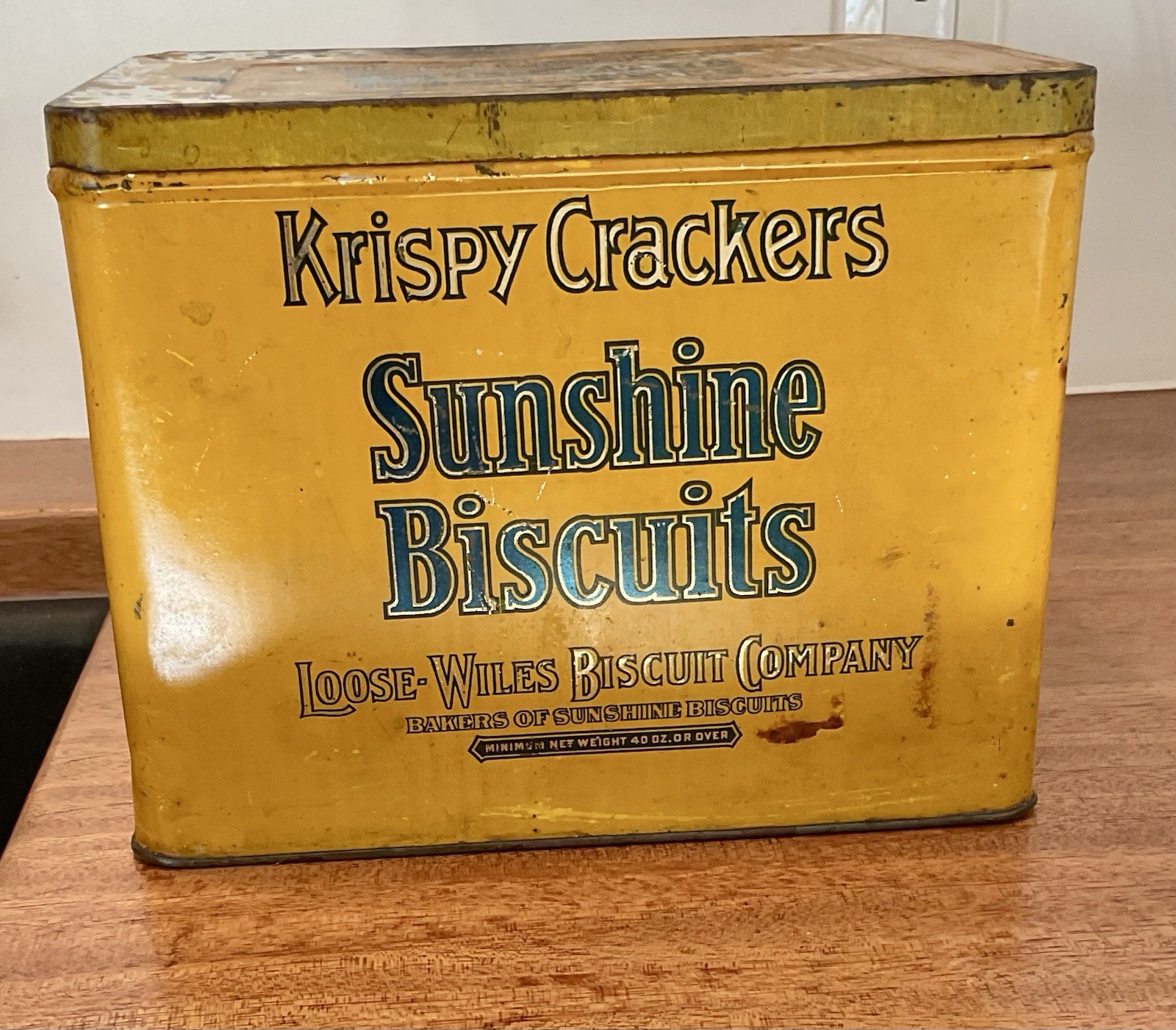 30s KRISPY CRACKERS SUNSHINE BISCUITS LOOSE WILES BISCUITS COMPANY 40 OZ OR OVER