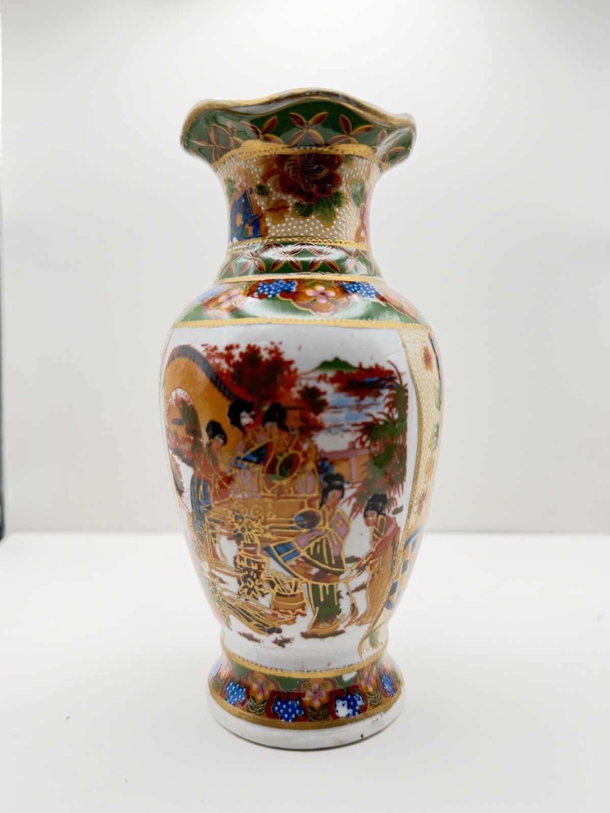 Vintage Satsuma Style Moriage Oriental Porcelain Vase Unknown Signature 6”