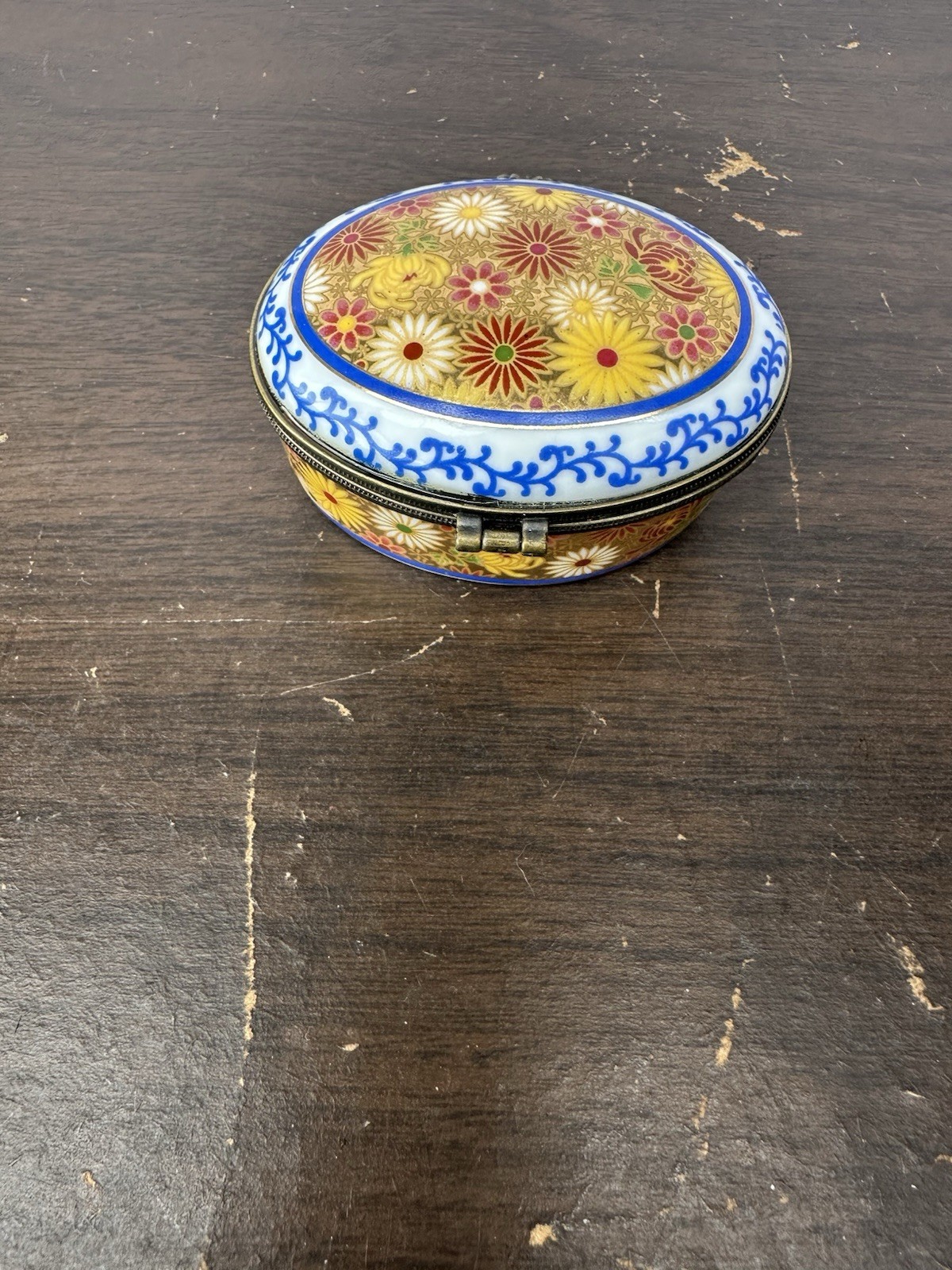 Halcyon Days Enamel Oval Blue Floral Trinket Box England Halcyon Days Enamel Oval Blue Floral Trinket Box England