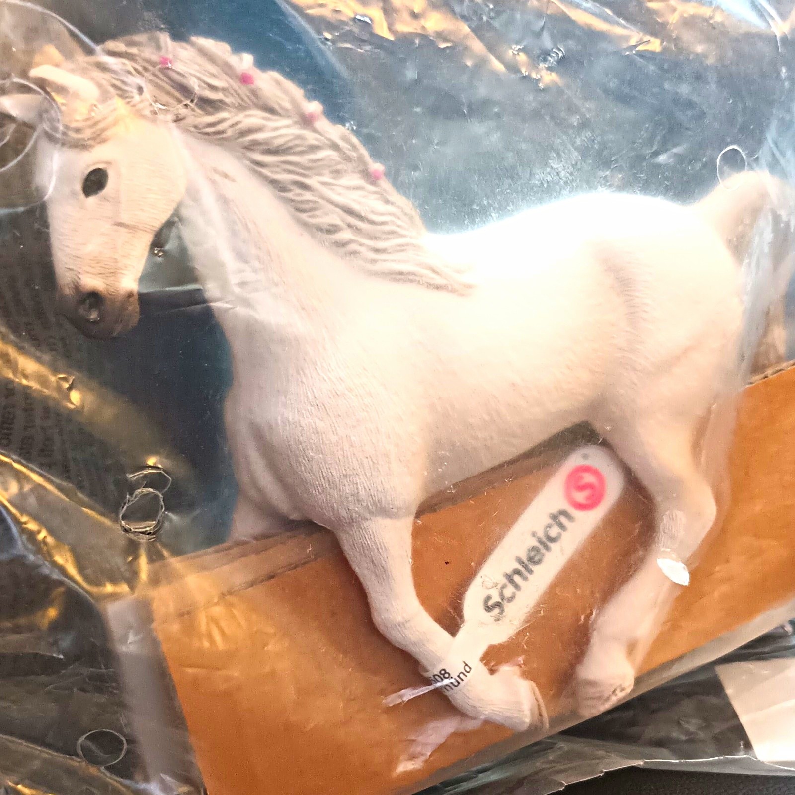 Schleich Holsteiner Mare Horse Figurine White/Gray Mane Plastic
