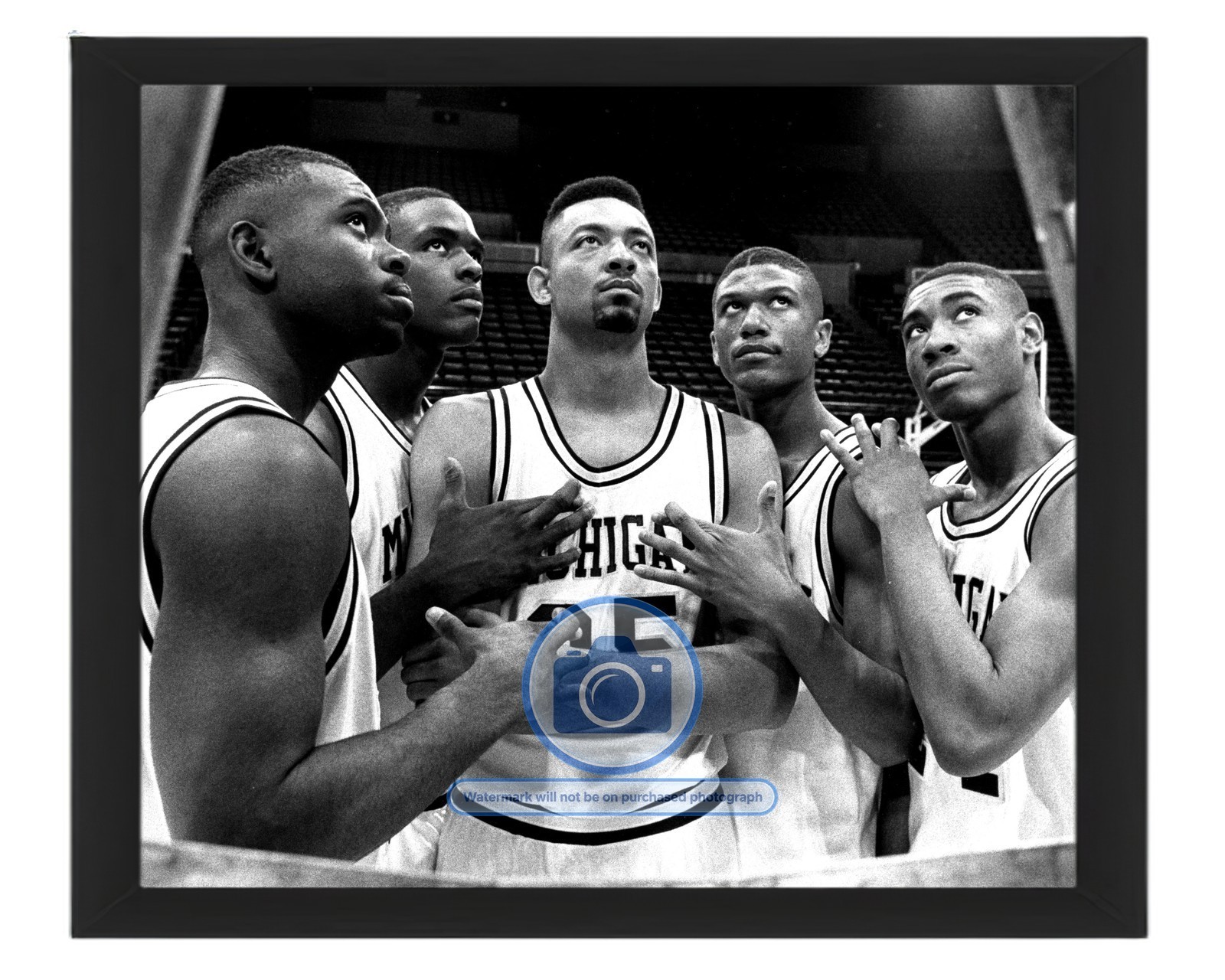1993 FAB FIVE BASKETBALL TEAM UNIVERSITY OF MICHIGAN 8X10 FRAMED PHOTO