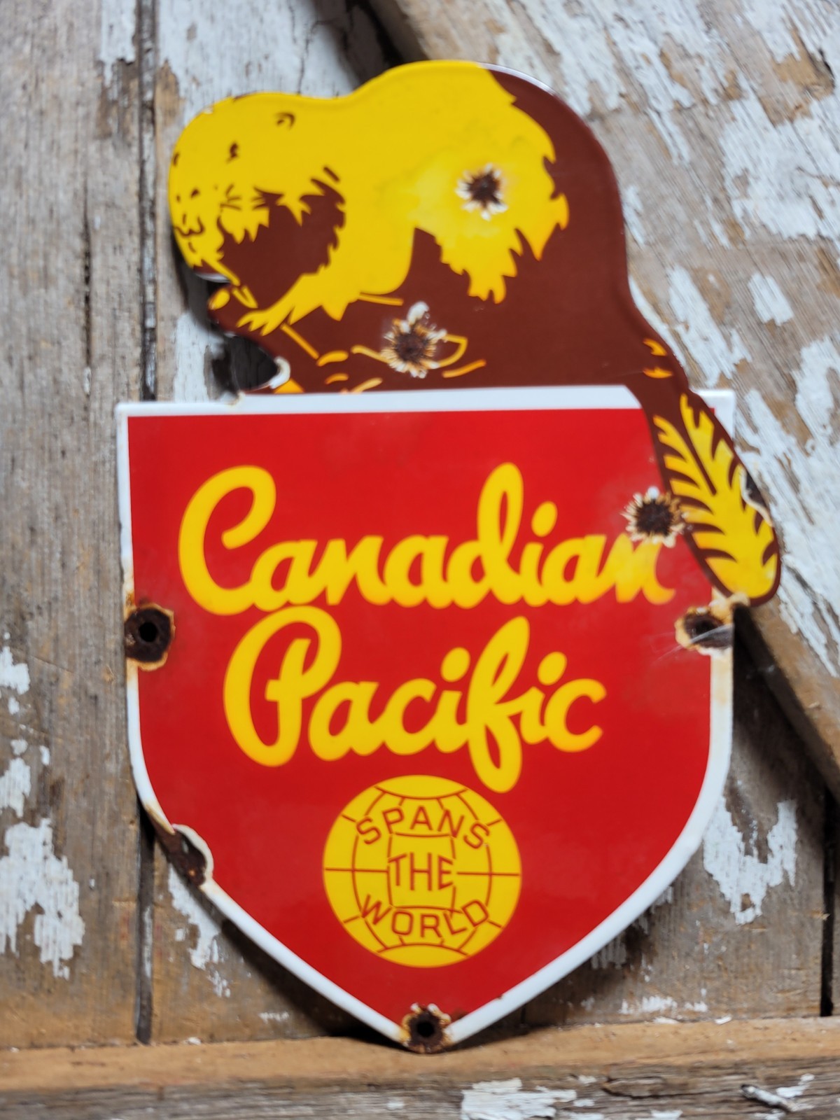 VINTAGE CANADIAN PACIFIC RAILWAY PORCELAIN SIGN OLD TRAIN RAILROAD CANADA BEAVER VINTAGE CANADIAN PACIFIC RAILWAY PORCELAIN SIGN OLD TRAIN RAILROAD CANADA BEAVER