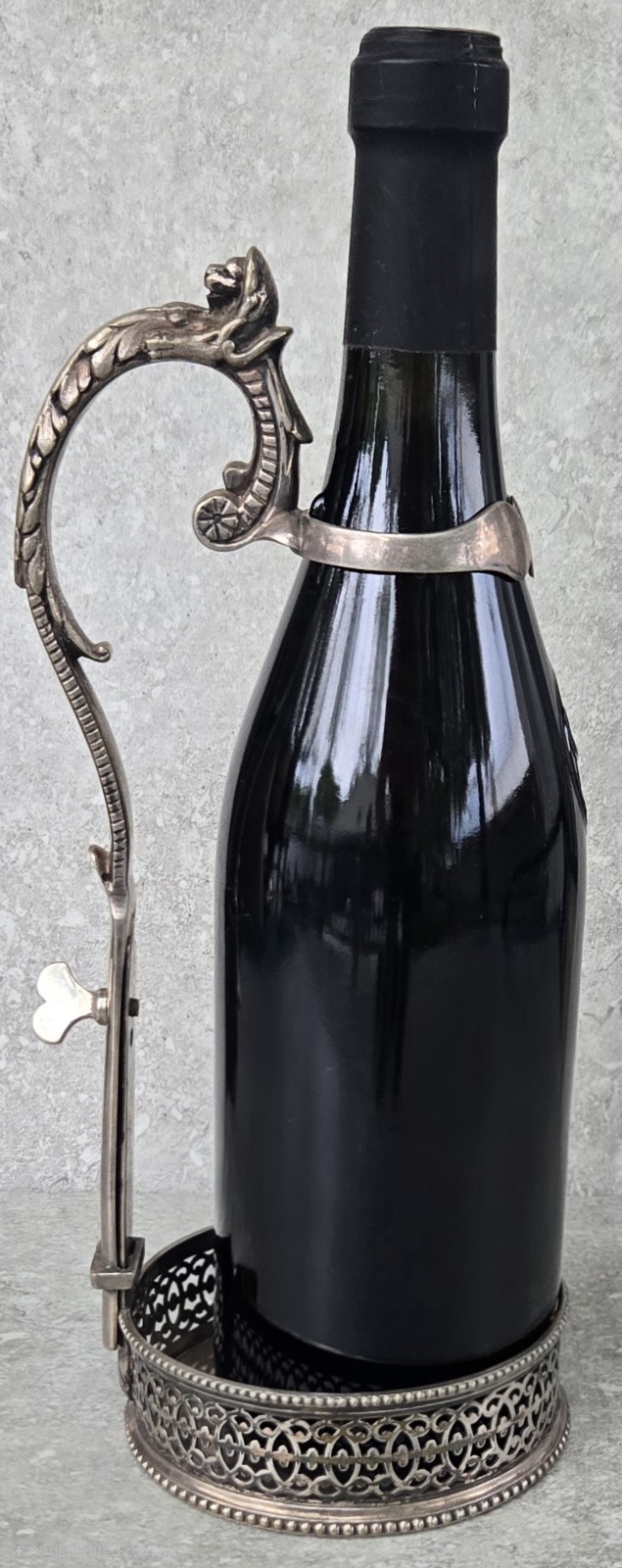 Vtg Antique Victorian Hukin & Heath Griffin Head Silverplate Wine Bottle Holder