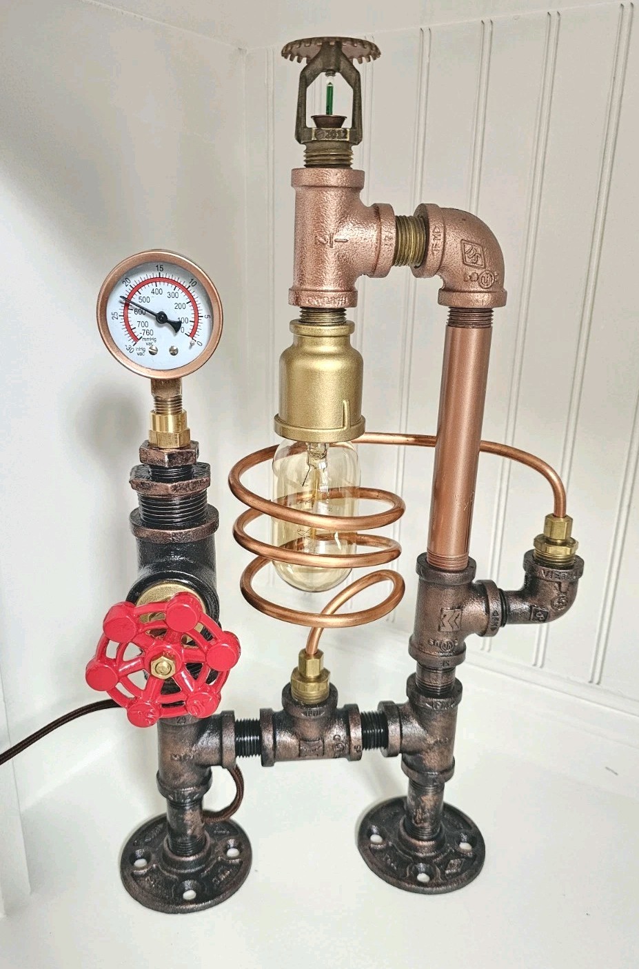 Steampunk Lamp Industrial Machine Age Design Sprinkler Gauge On/Off Valve Light Steampunk Lamp Industrial Machine Age Design Sprinkler Gauge On/Off Valve Light