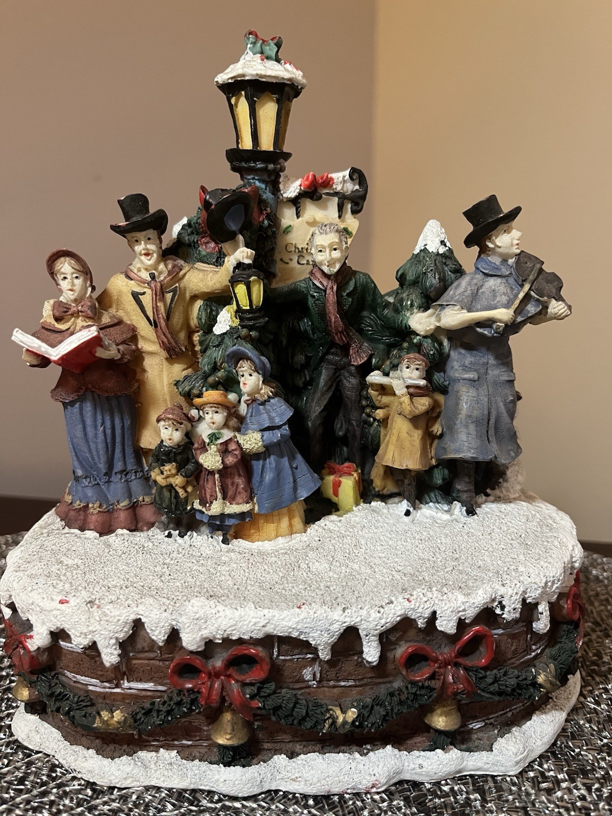 Vintage Ceramic Christmas Village Carolers - Excellent Condition