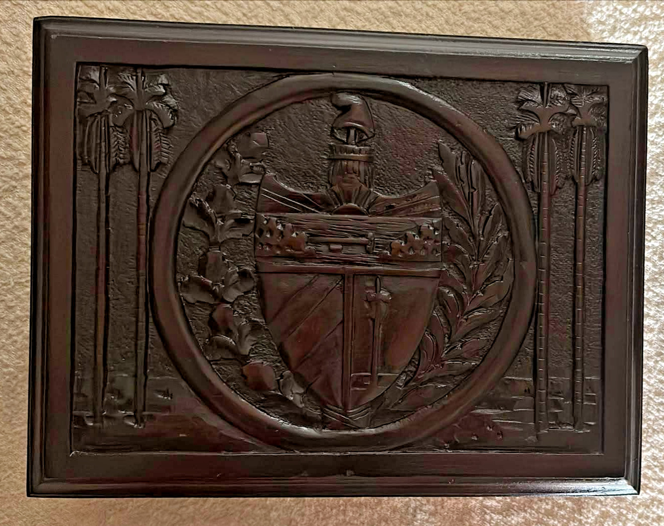 RAREST VINTAGE CIGAR HUMIDOR Wooden REPUBLIC TREE SHIELD 1920s EMPTY MACHADO
