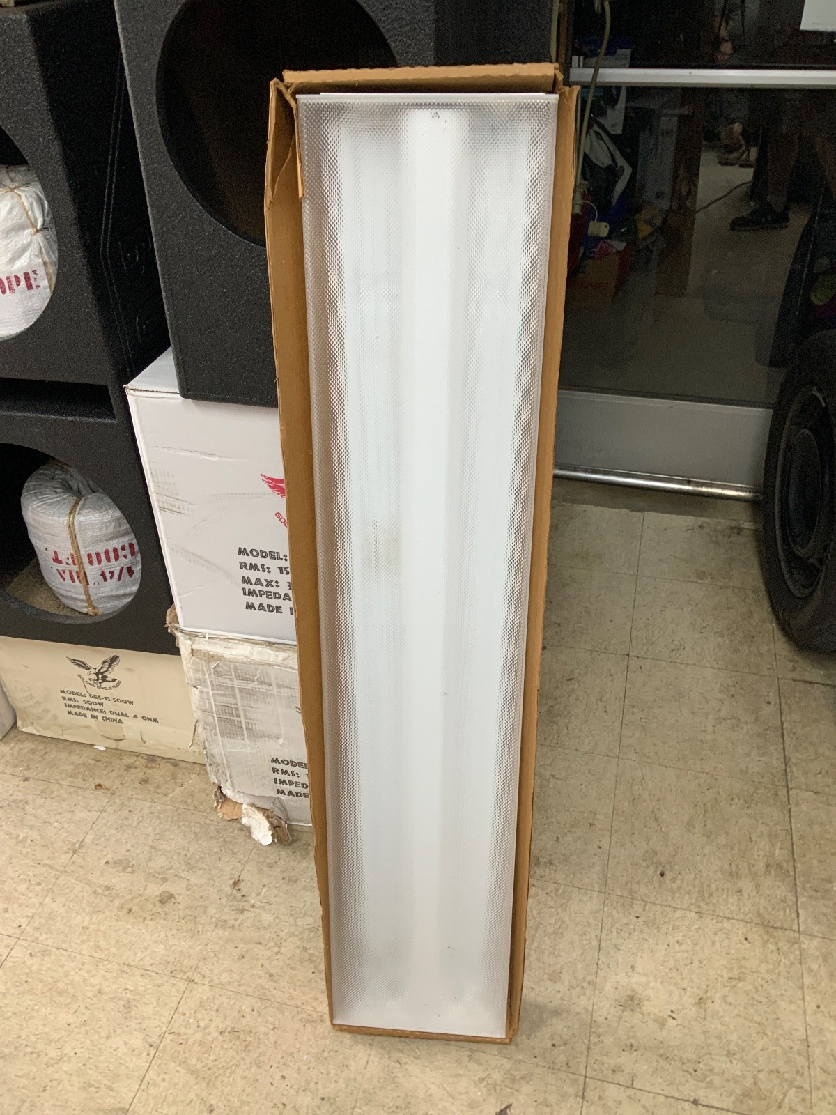Fluorescent Fixture 48in x 10in x 2in Fluorescent Fixture 48in x 10in x 2in