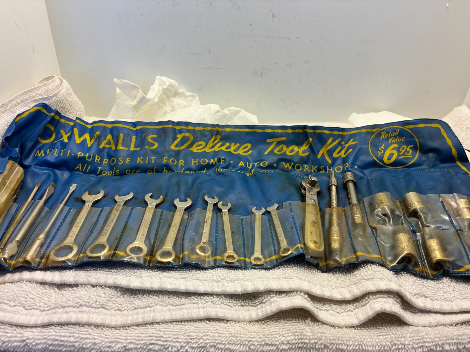 VINTAGE OXWALL'S DELUXE TOOL KIT FOR HOME -AUTO -WORKSHOP