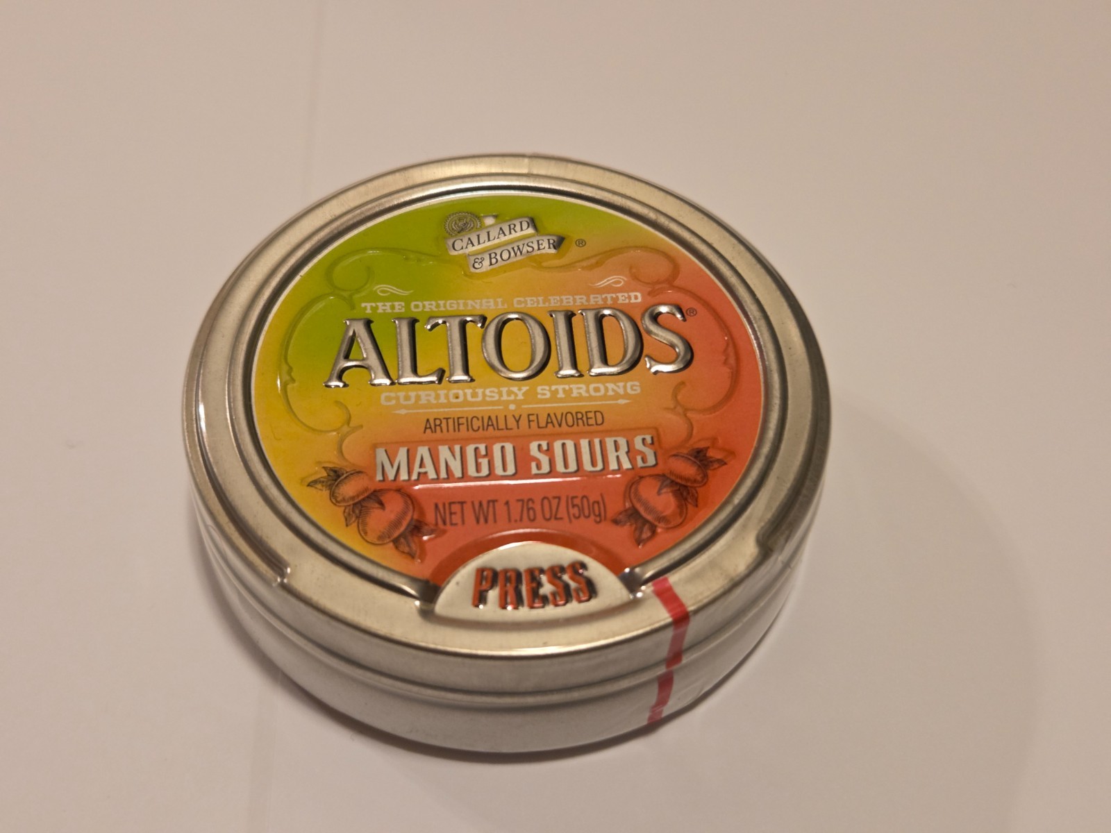 1X NEW SEALED UNOPENED Altoids Mango Sours Candy in Metal Tin NOT RETRO REMAKE 2 1X NEW SEALED UNOPENED Altoids Mango Sours Candy in Metal Tin NOT RETRO REMAKE 2