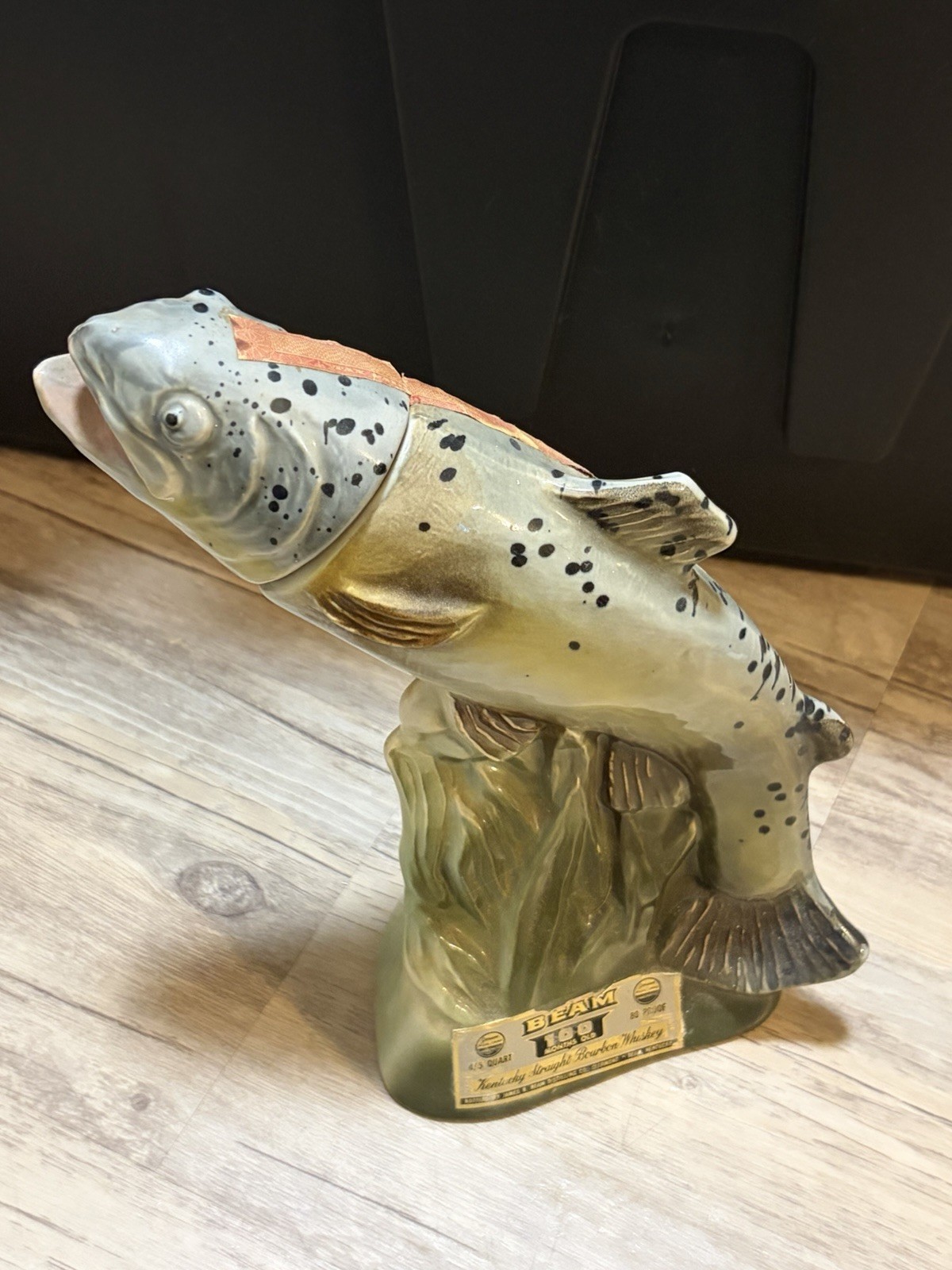 Vintage 1976 Jim Beam Trout Fish Decanter Wisconsin Fishing Hall Of Fame Vintage 1976 Jim Beam Trout Fish Decanter Wisconsin Fishing Hall Of Fame